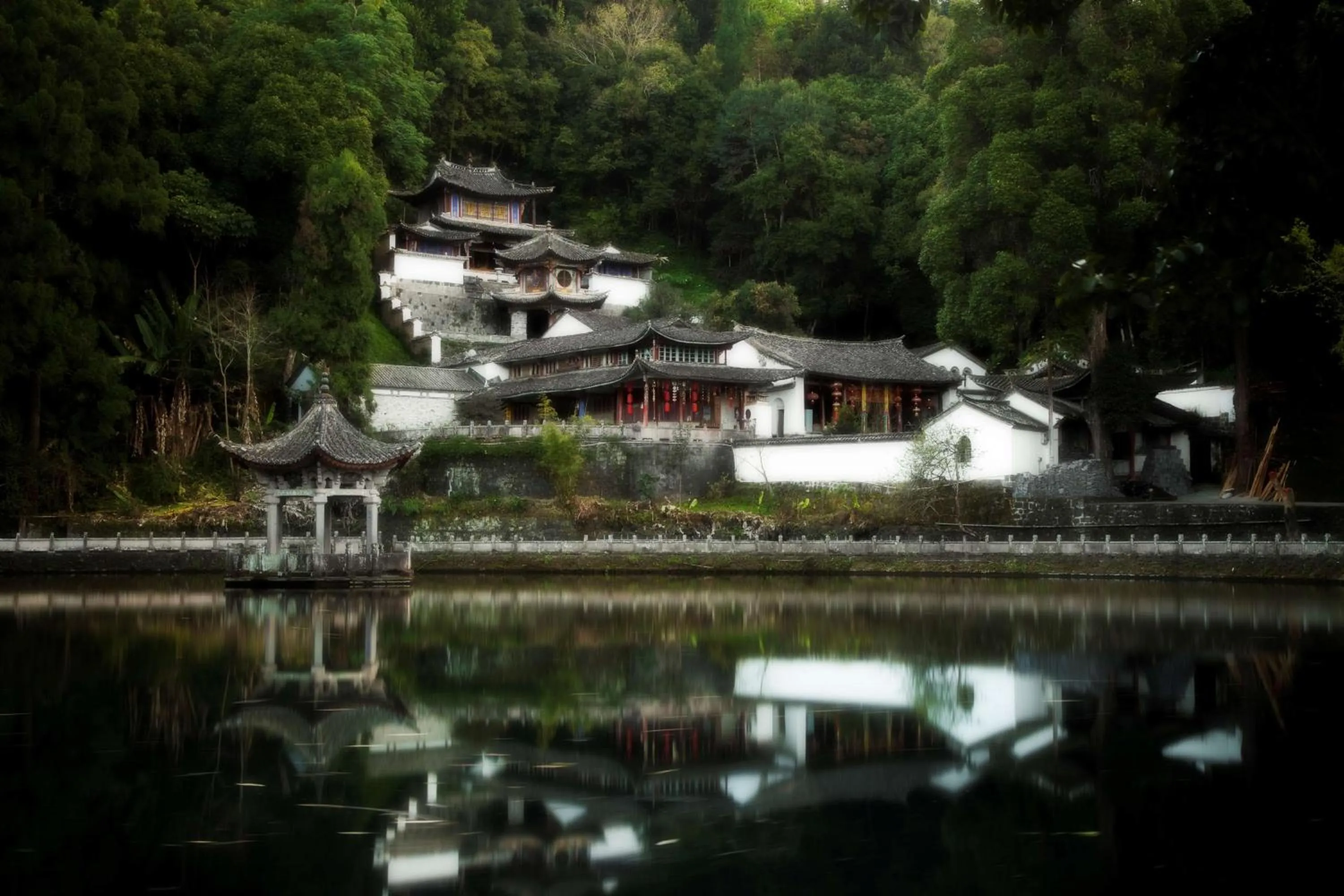 Property building in Banyan Tree Tengchong