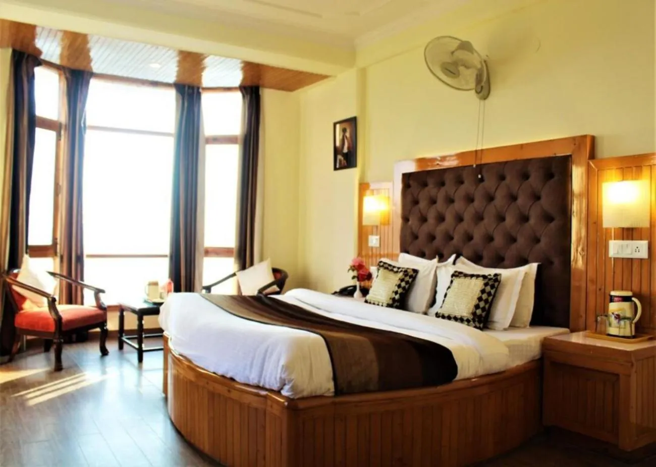 Bed in Hotel Golf Links, Mashobra