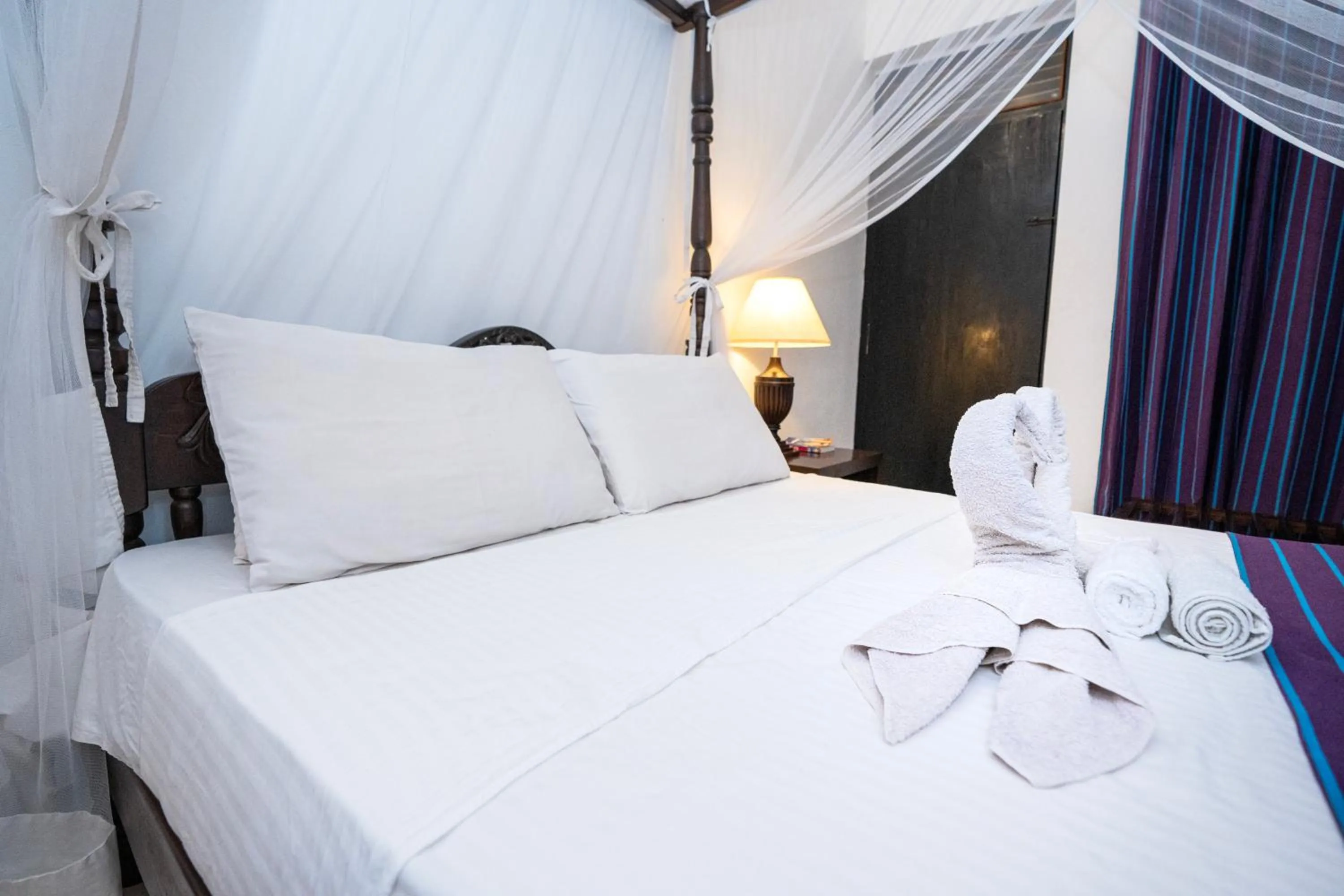 Bed in Albert Guest - Galle Fort