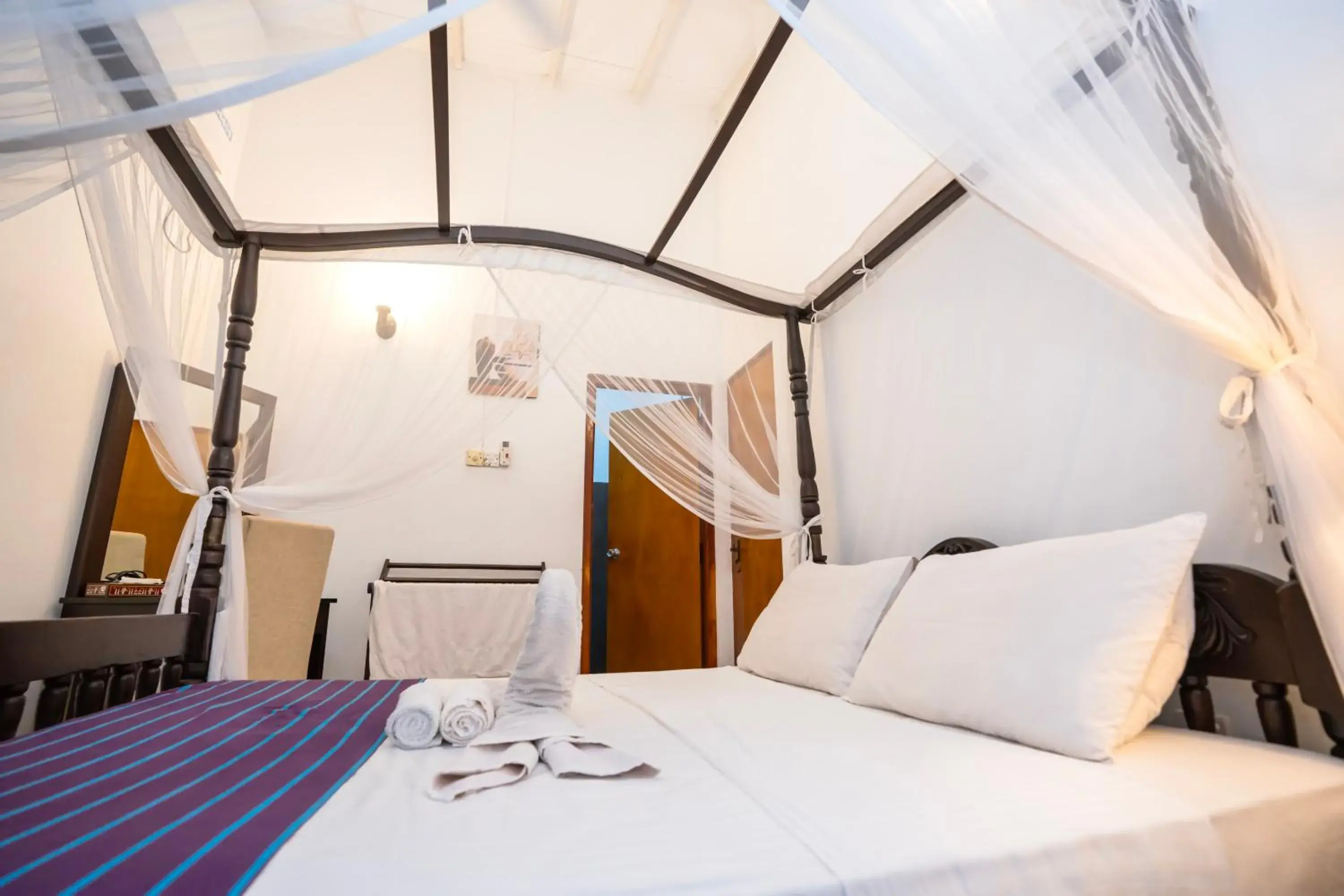 Deluxe Double Room with Balcony in Albert Guest - Galle Fort Deluxe Double Room with Balcony in Albert Guest - Galle Fort