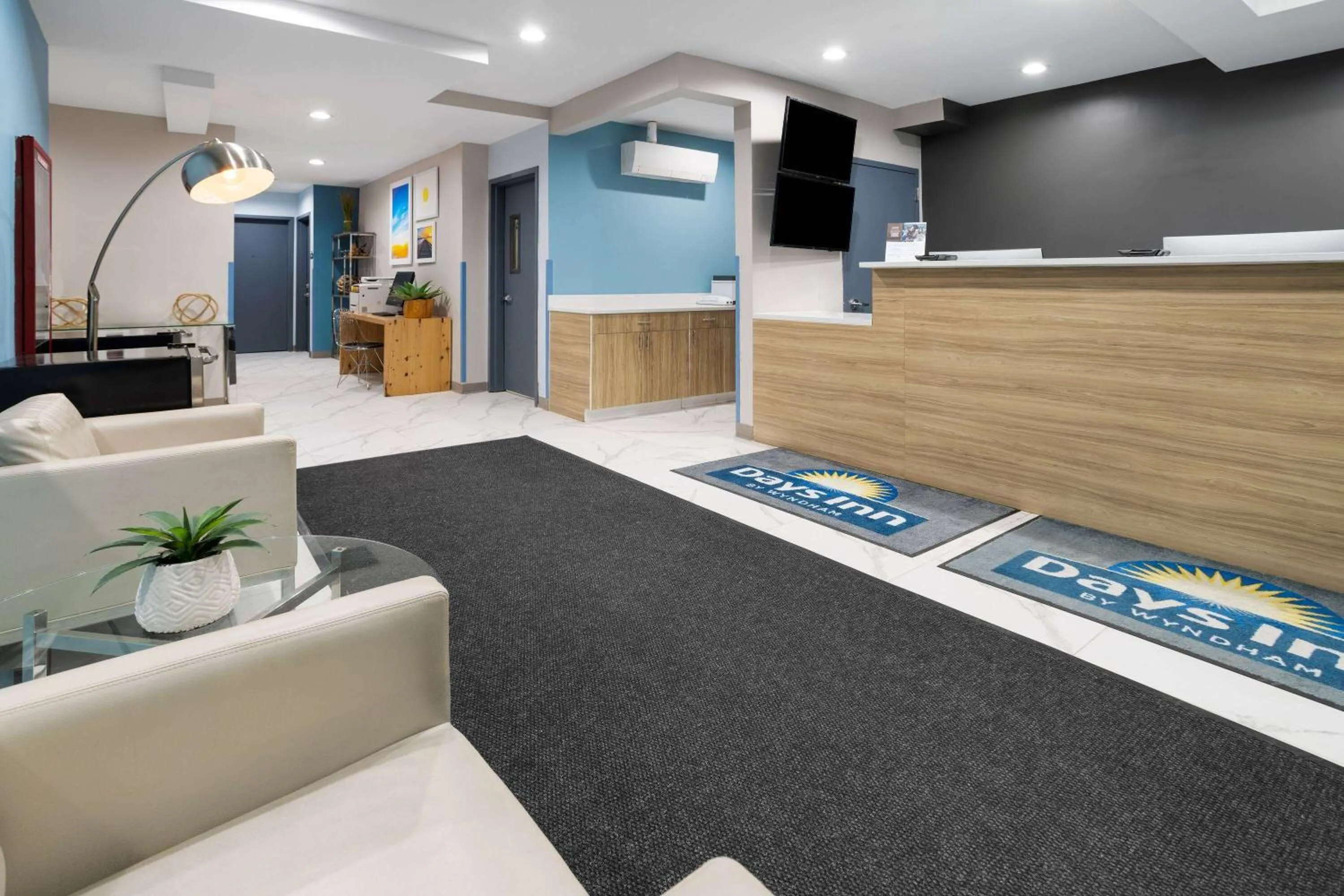Lobby or reception in Days Inn by Wyndham Staten Island