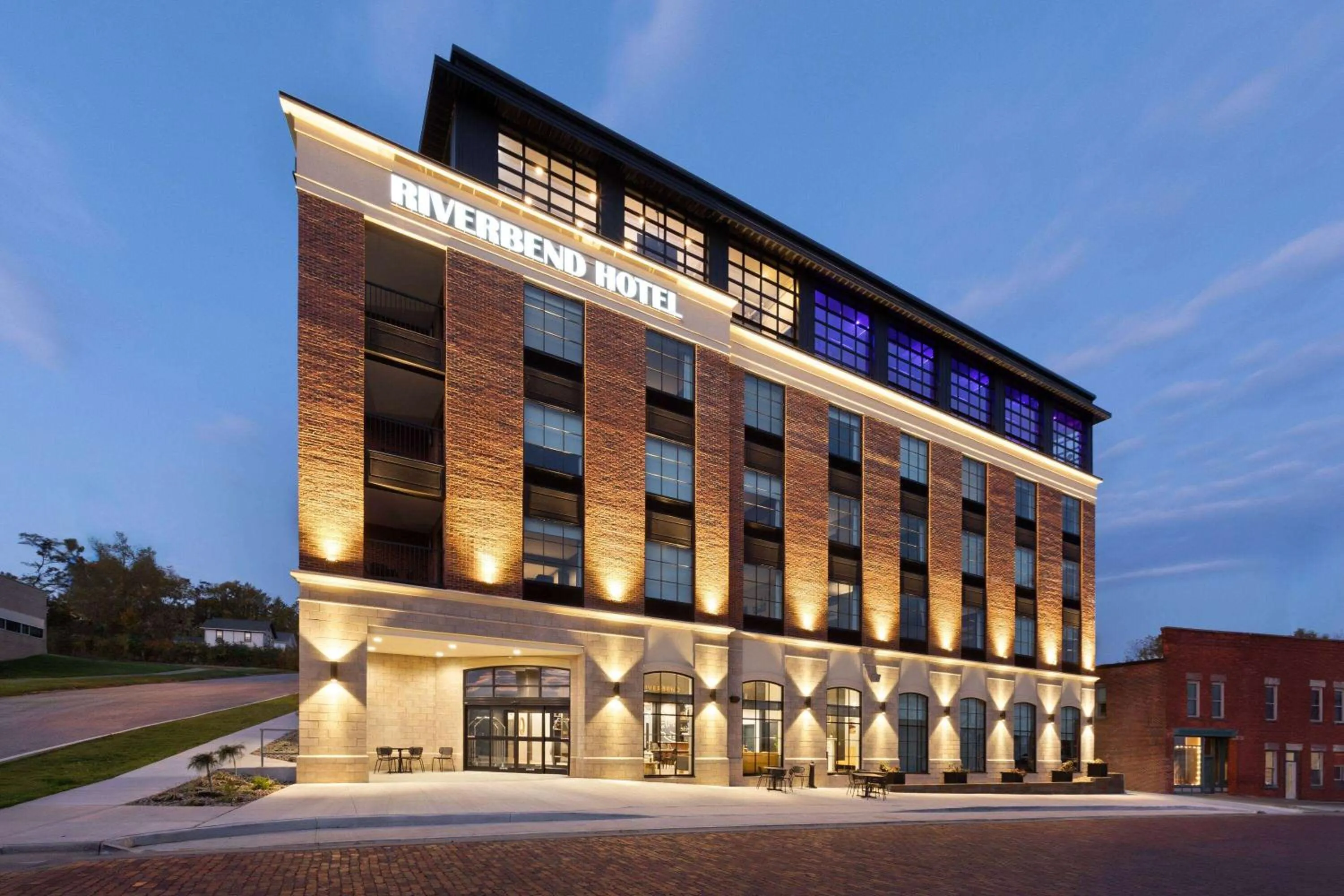 Property building in Riverbend Hotel and Suites, Trademark Collection by Wyndham