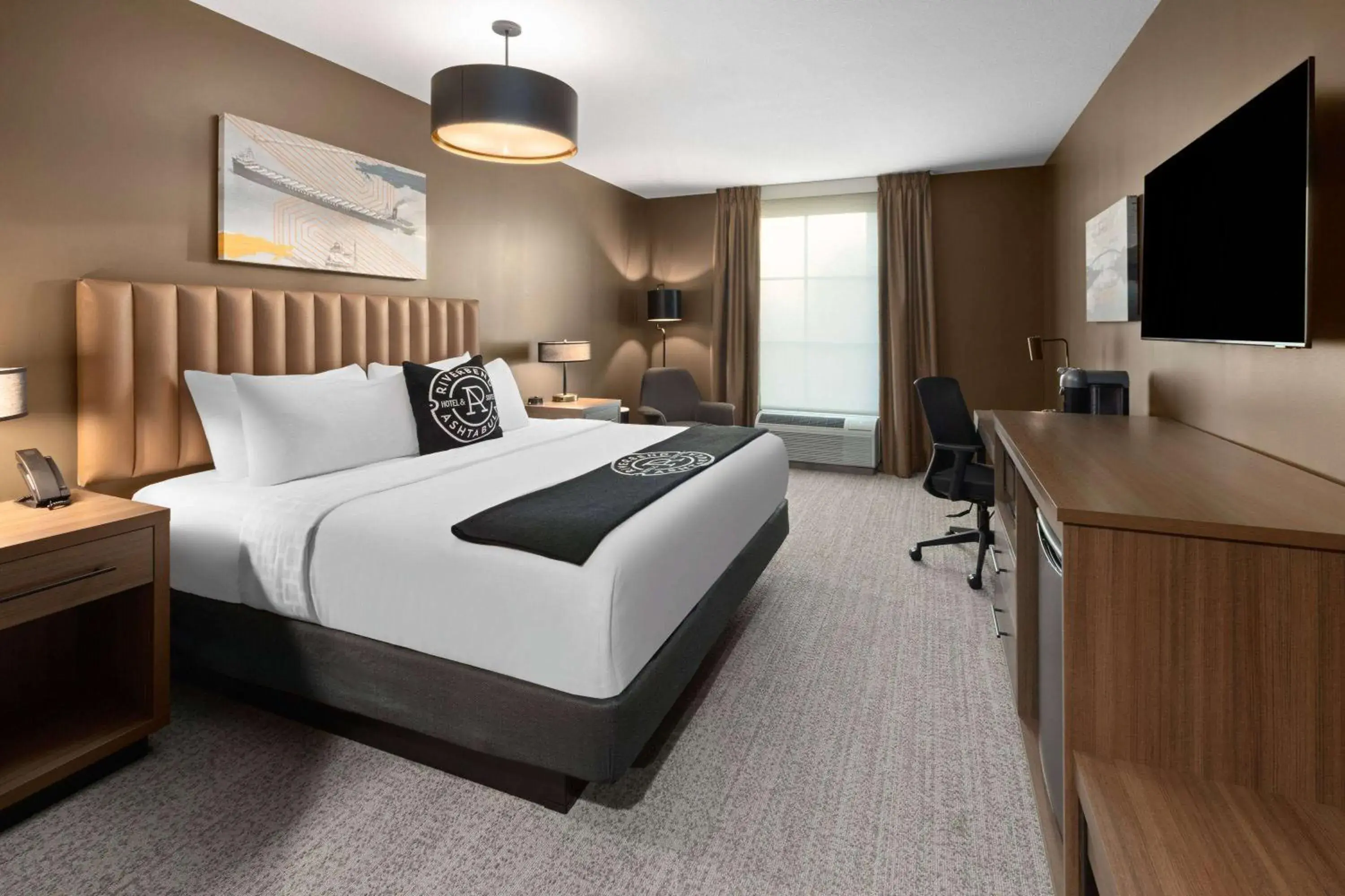 Photo of the whole room, Bed in Riverbend Hotel and Suites, Trademark Collection by Wyndham Photo of the whole room, Bed in Riverbend Hotel and Suites, Trademark Collection by Wyndham