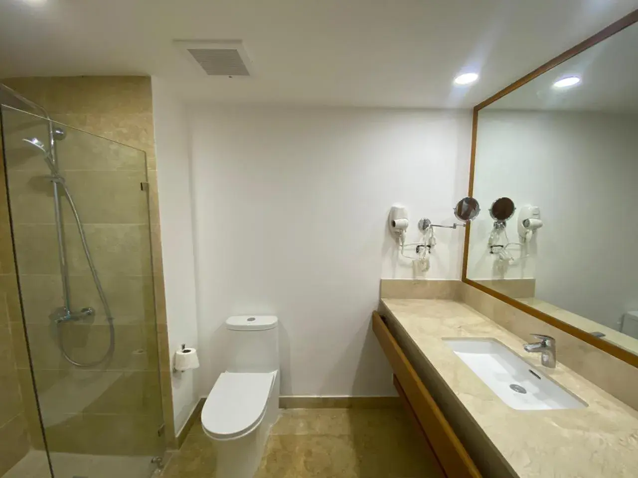 Splash Ocean View Room, 1 King Bed - single occupancy - Non-Smoking in Viva Miches by Wyndham, a Trademark All Inclusive Resort Splash Ocean View Room, 1 King Bed - single occupancy - Non-Smoking in Viva Miches by Wyndham, a Trademark All Inclusive Resort