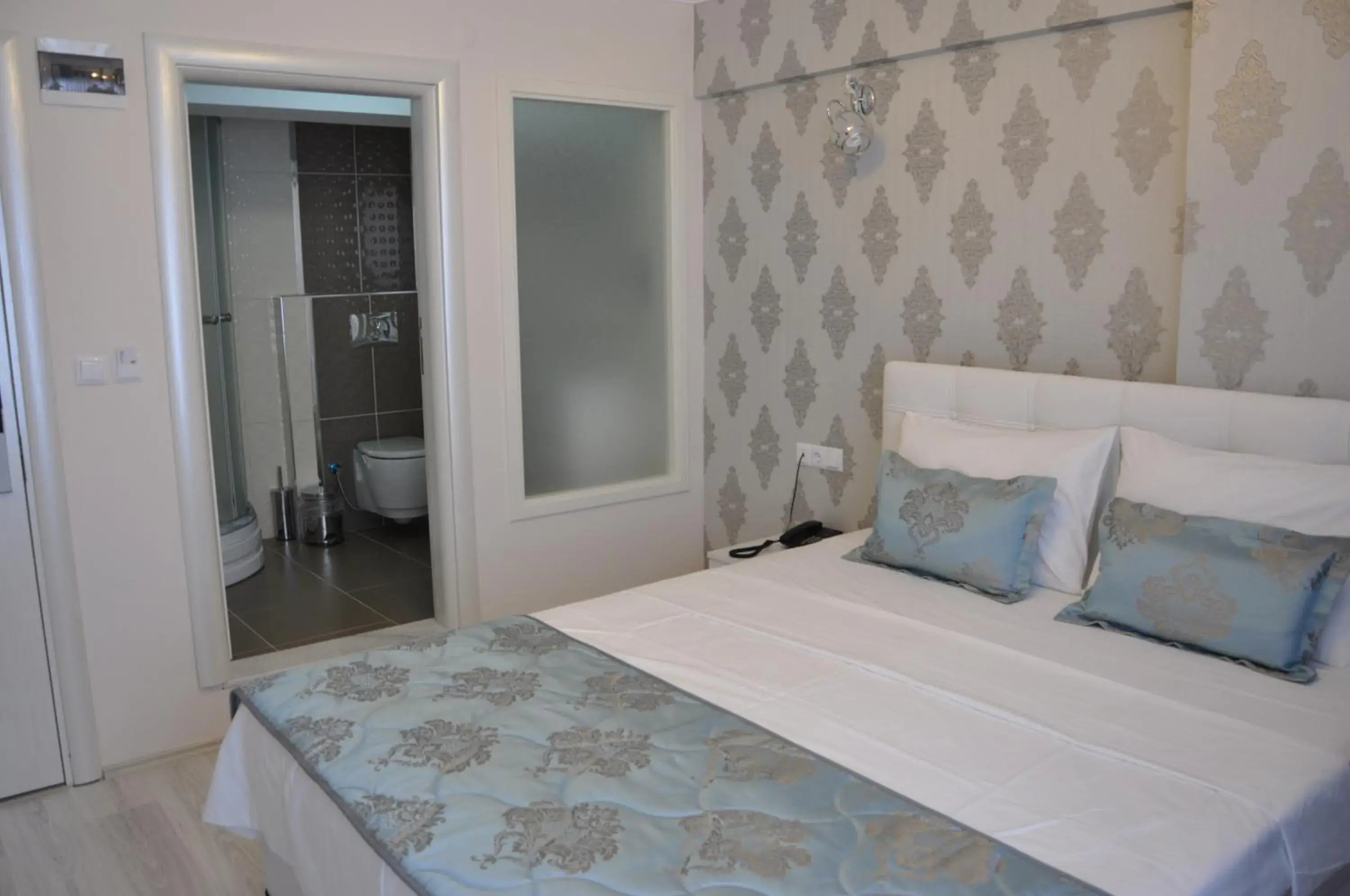 Double Room in Hotel Iscen Double Room in Hotel Iscen