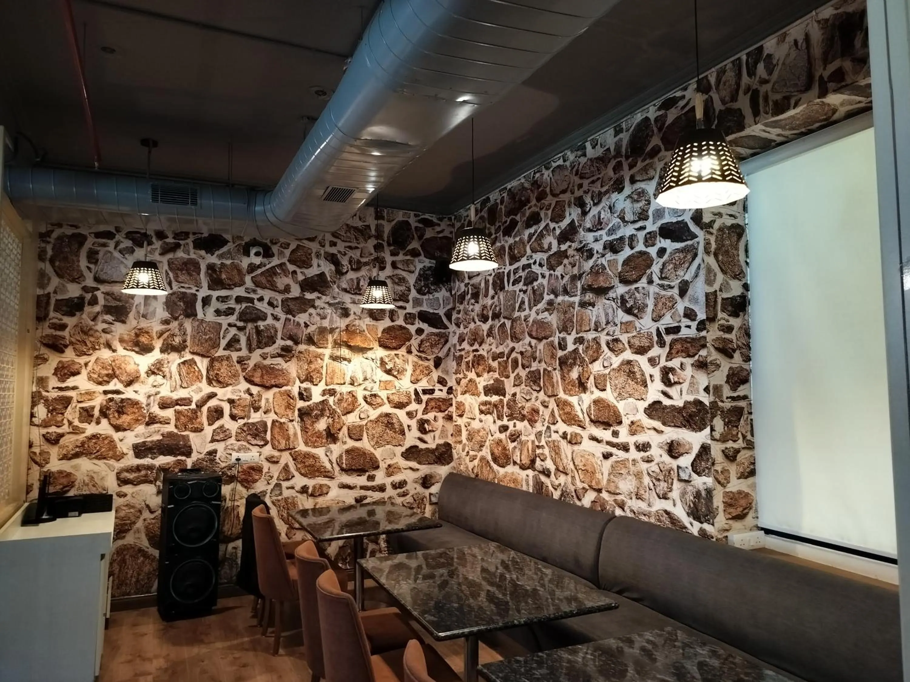 Restaurant/places to eat in Hotel Luxe Opera NH8 - 7km from IGI Airport Delhi