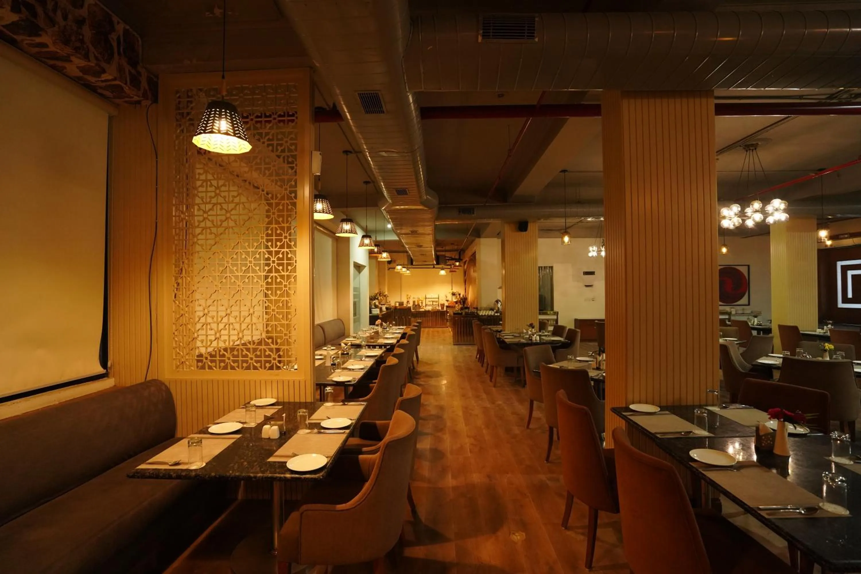 Restaurant/places to eat in Hotel Luxe Opera NH8 - 7km from IGI Airport Delhi