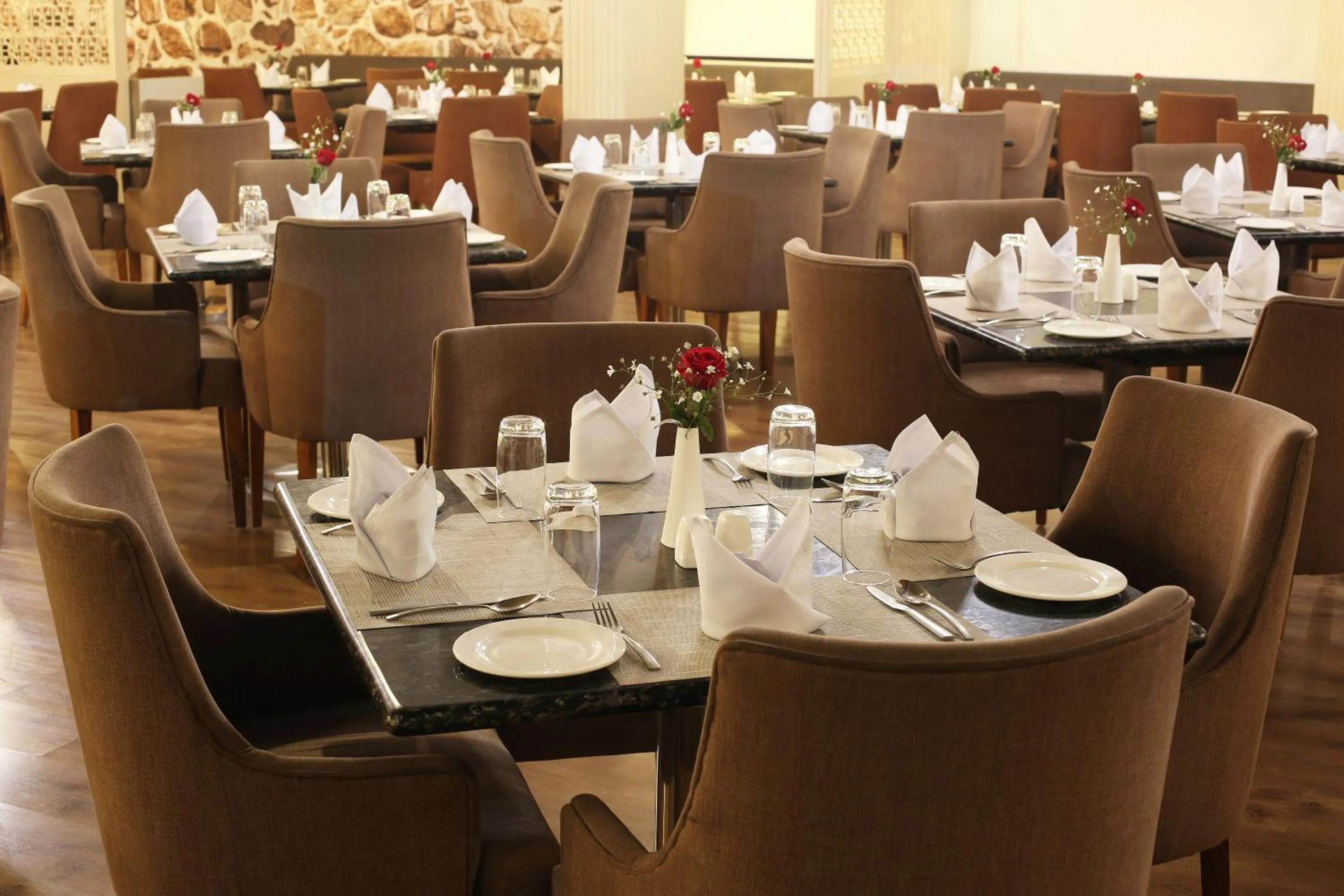 Restaurant/places to eat in Hotel Luxe Opera NH8 - 7km from IGI Airport Delhi