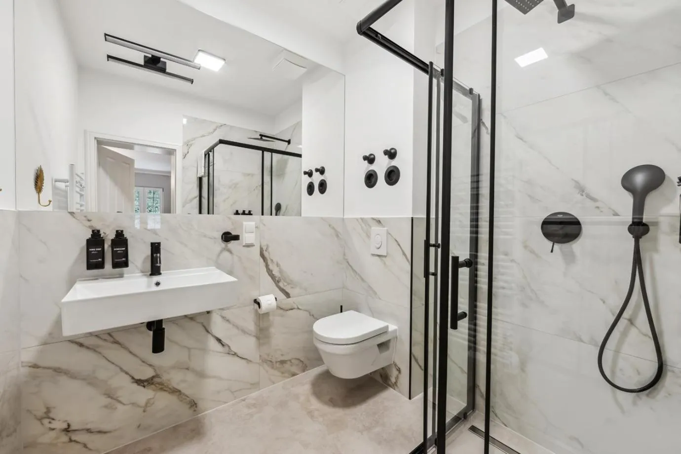 Shower in Residenz Hugo