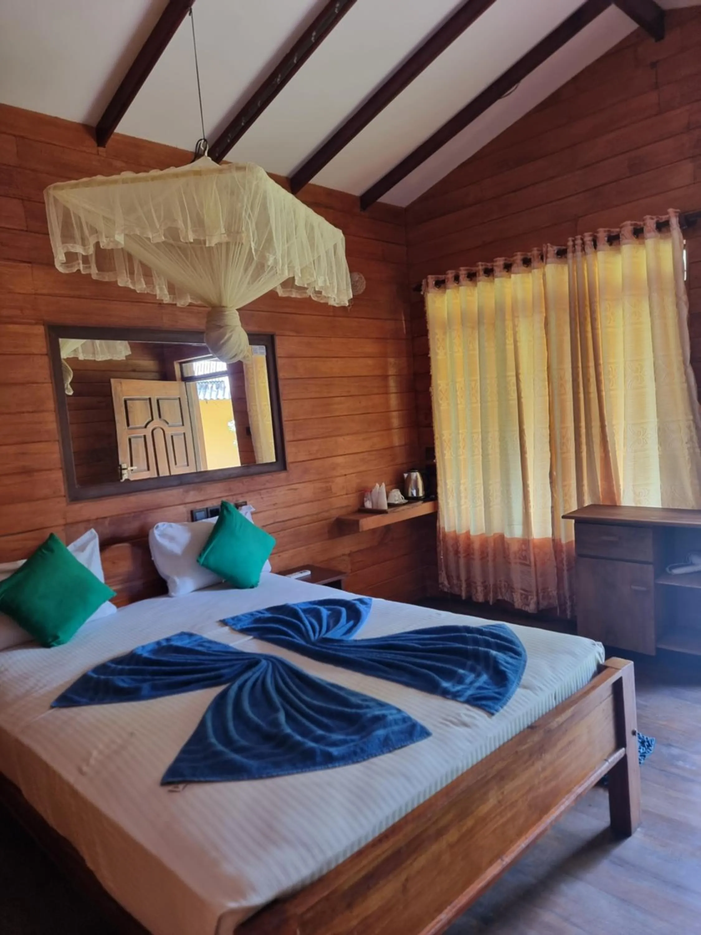 Bed in Liyon Rest sigiriya