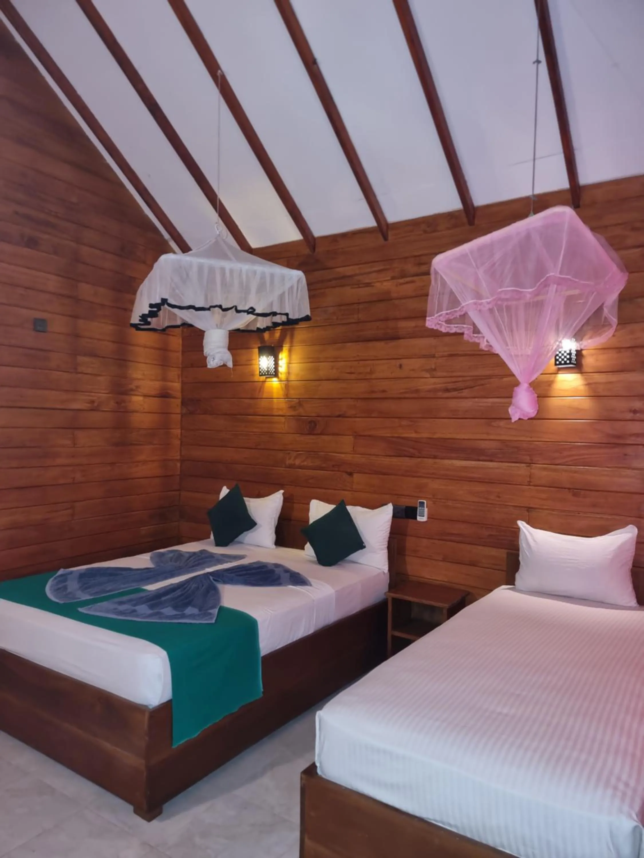 Bed in Liyon Rest sigiriya