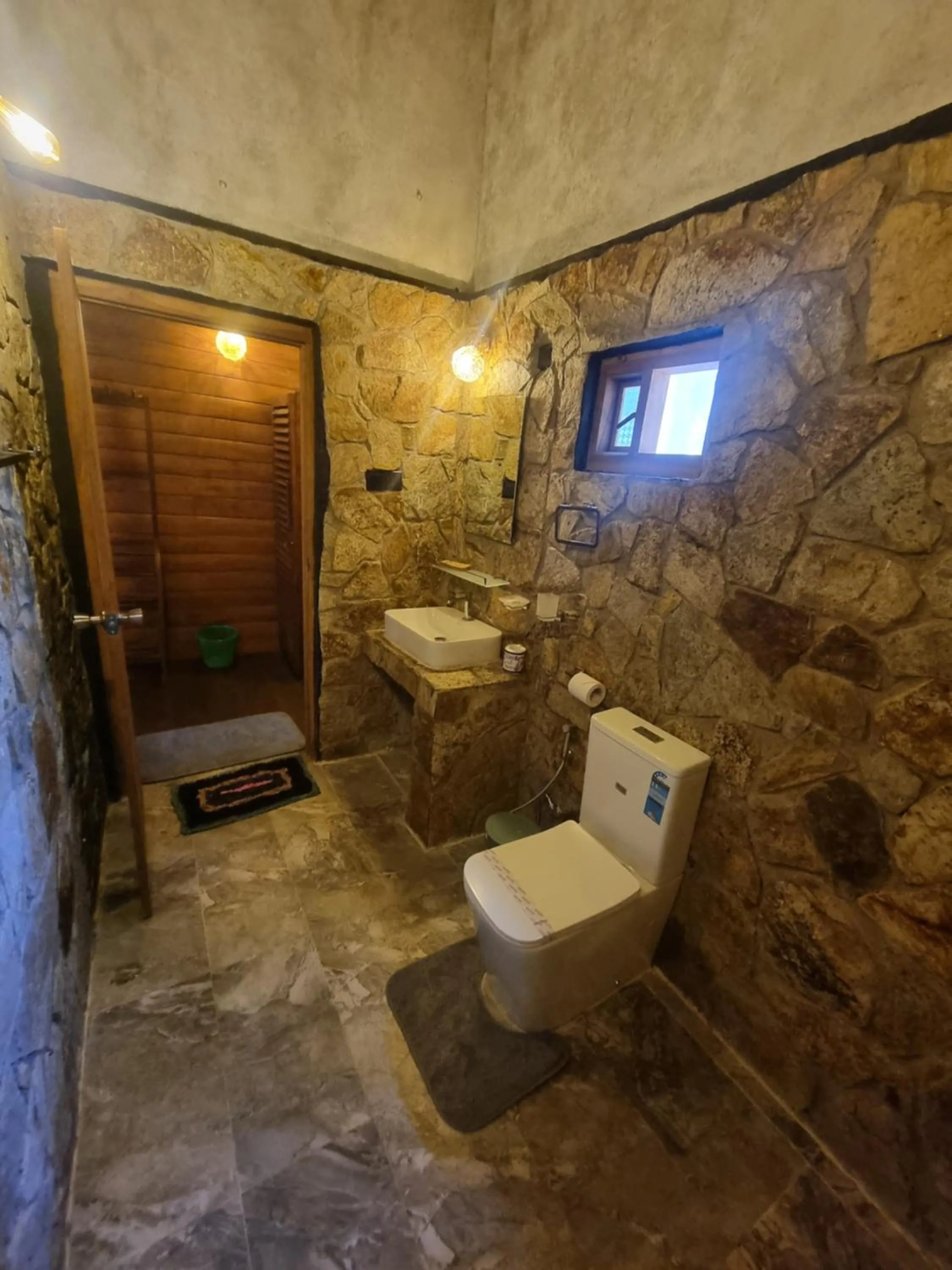 Bathroom in Liyon Rest sigiriya