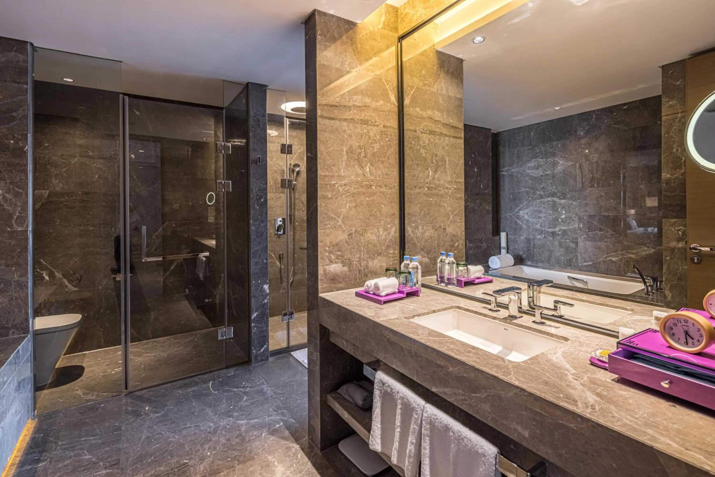 Wyndham JinJiang Hotel