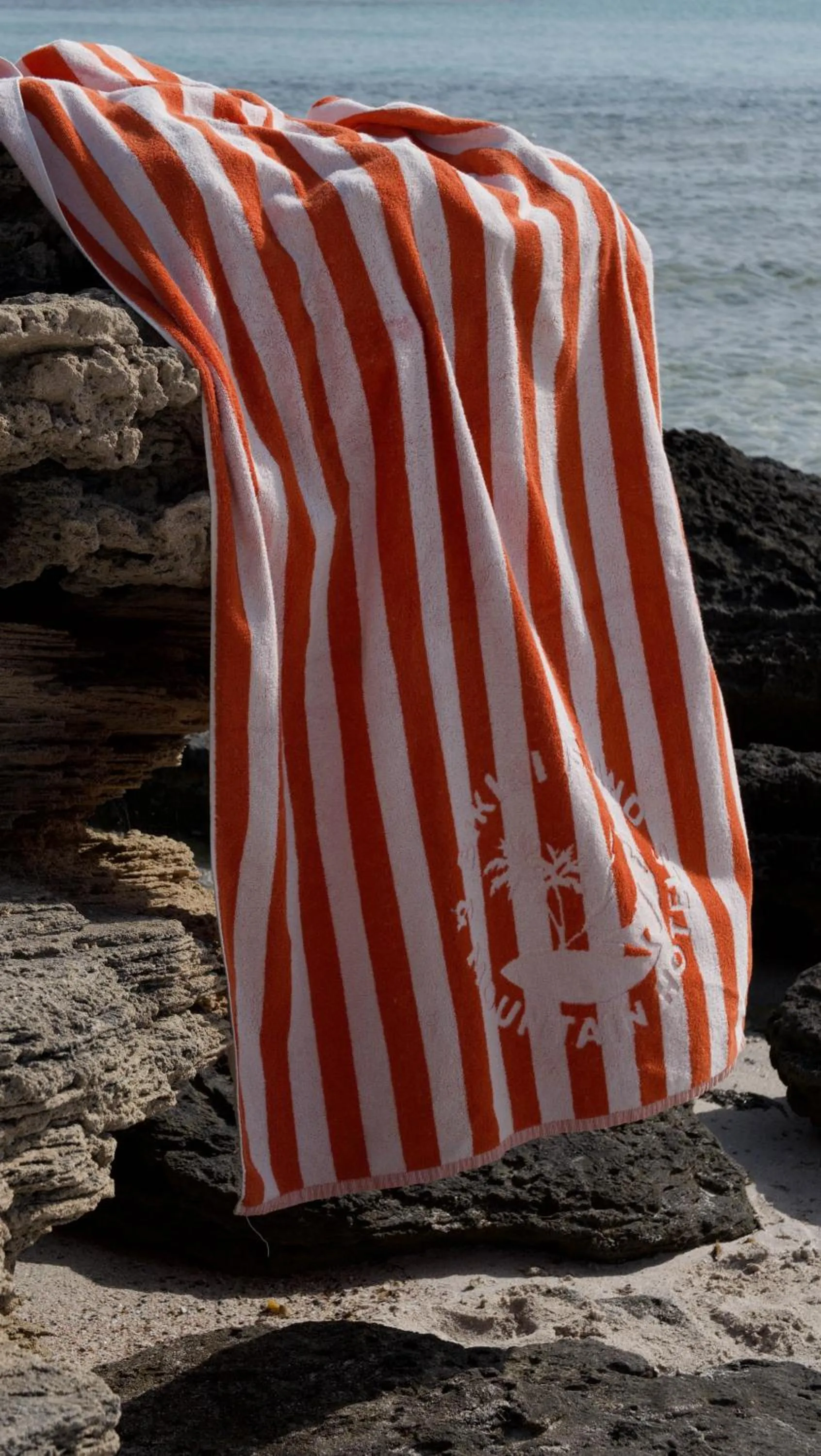 towels in Bikini Island & Mountain Hotel Es Trenc -Adults only-