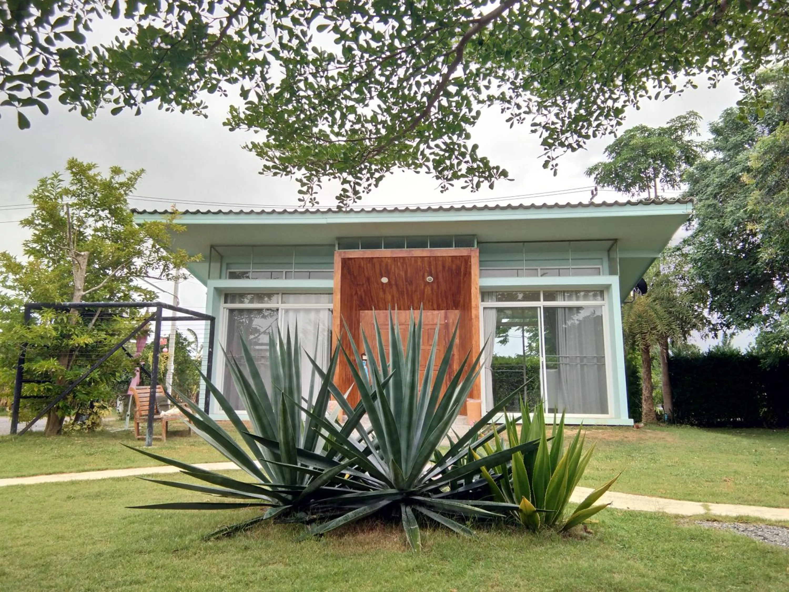 Facade/entrance in Ban Bang Home Resort
