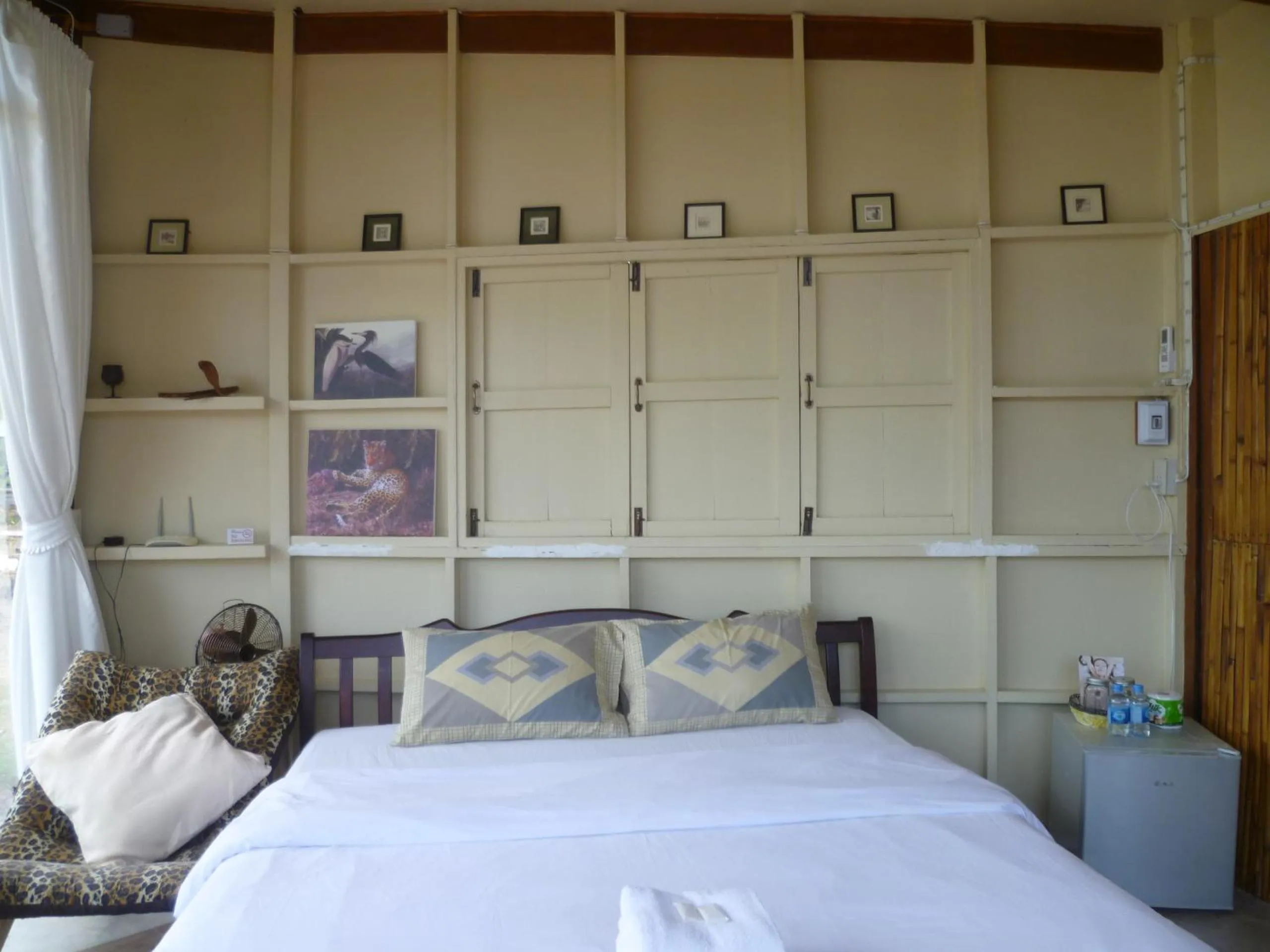 Restaurant/places to eat, Bed in Ban Bang Home Resort