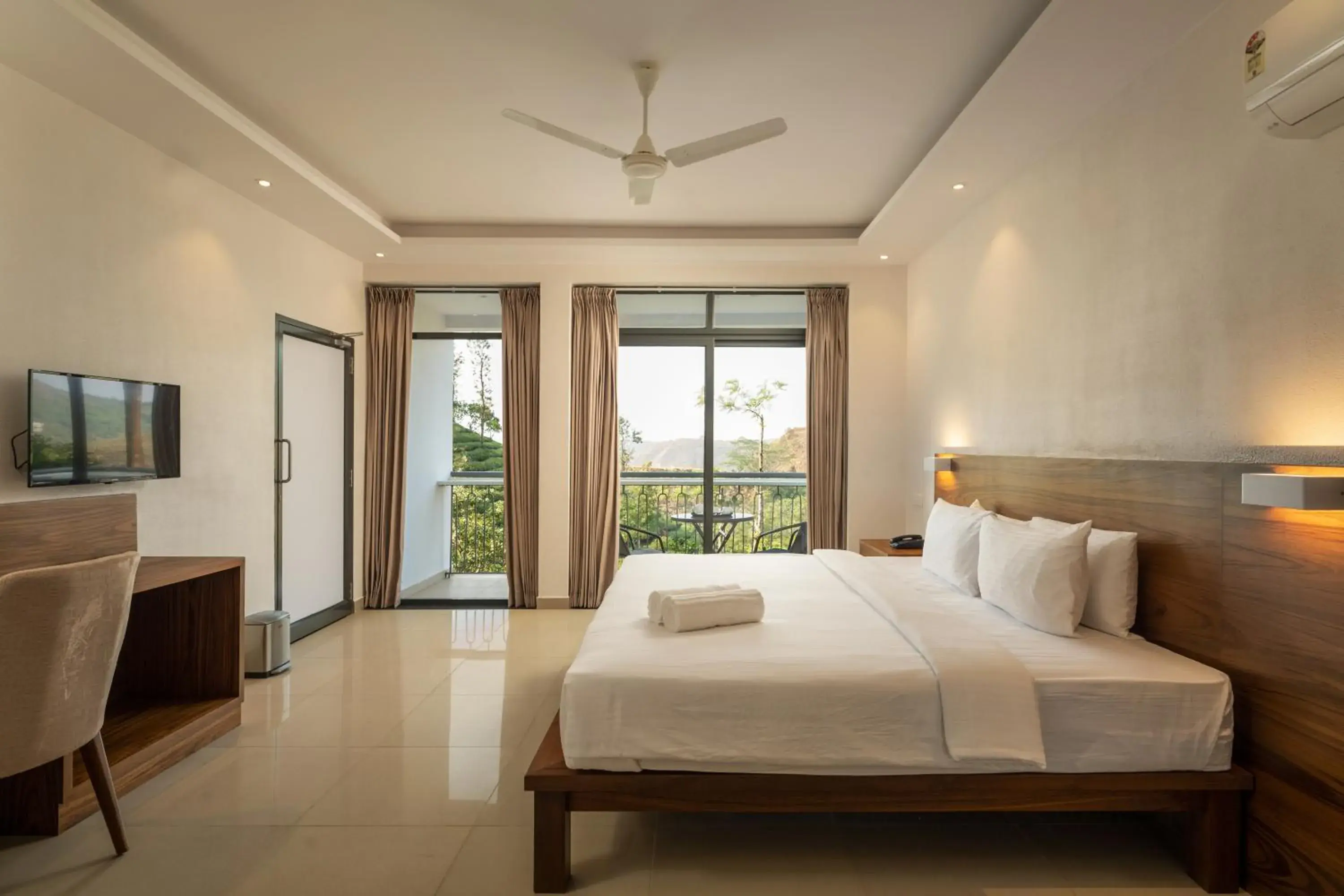 Bed in Winter Vale Green Stay Resorts Bed in Winter Vale Green Stay Resorts