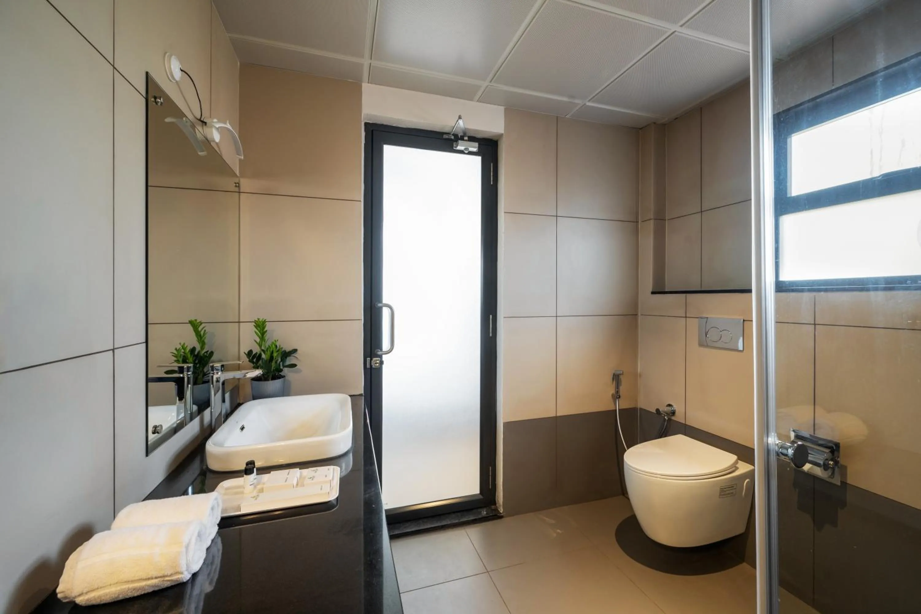 Shower in Winter Vale Green Stay Resorts