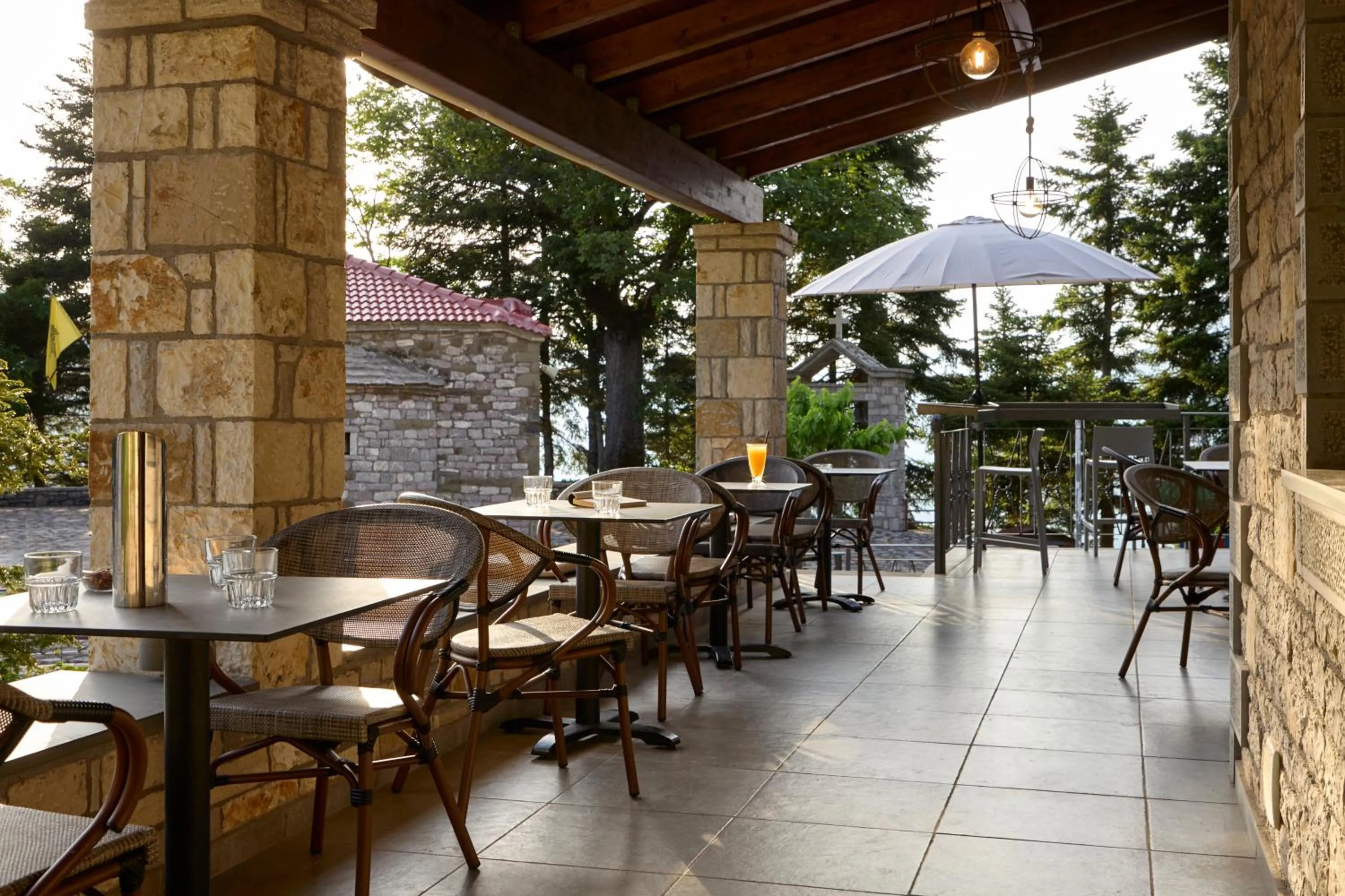 Restaurant/places to eat in Omalia Village