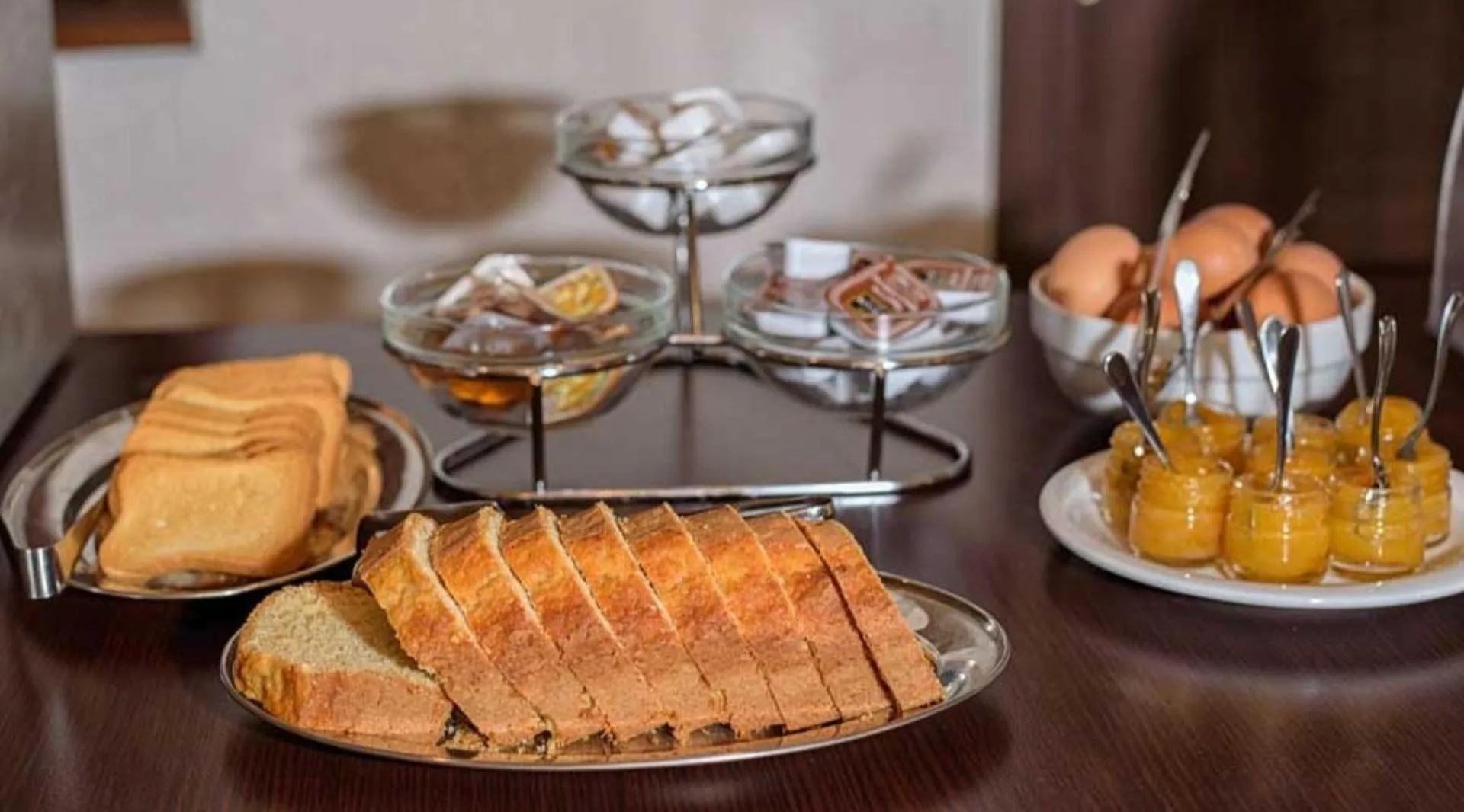 Food and drinks in Omalia Village