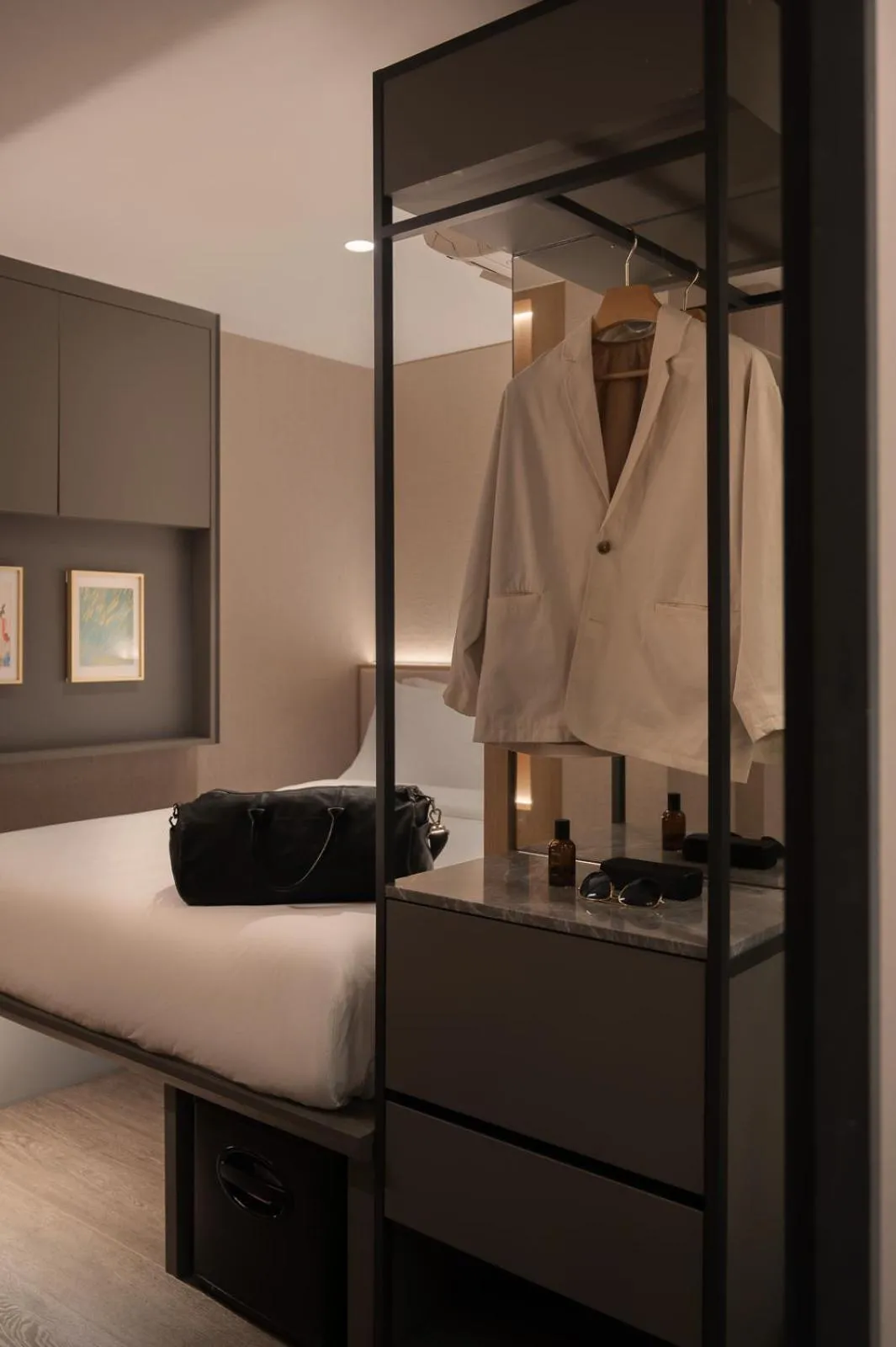 Bed in Claude Hotel
