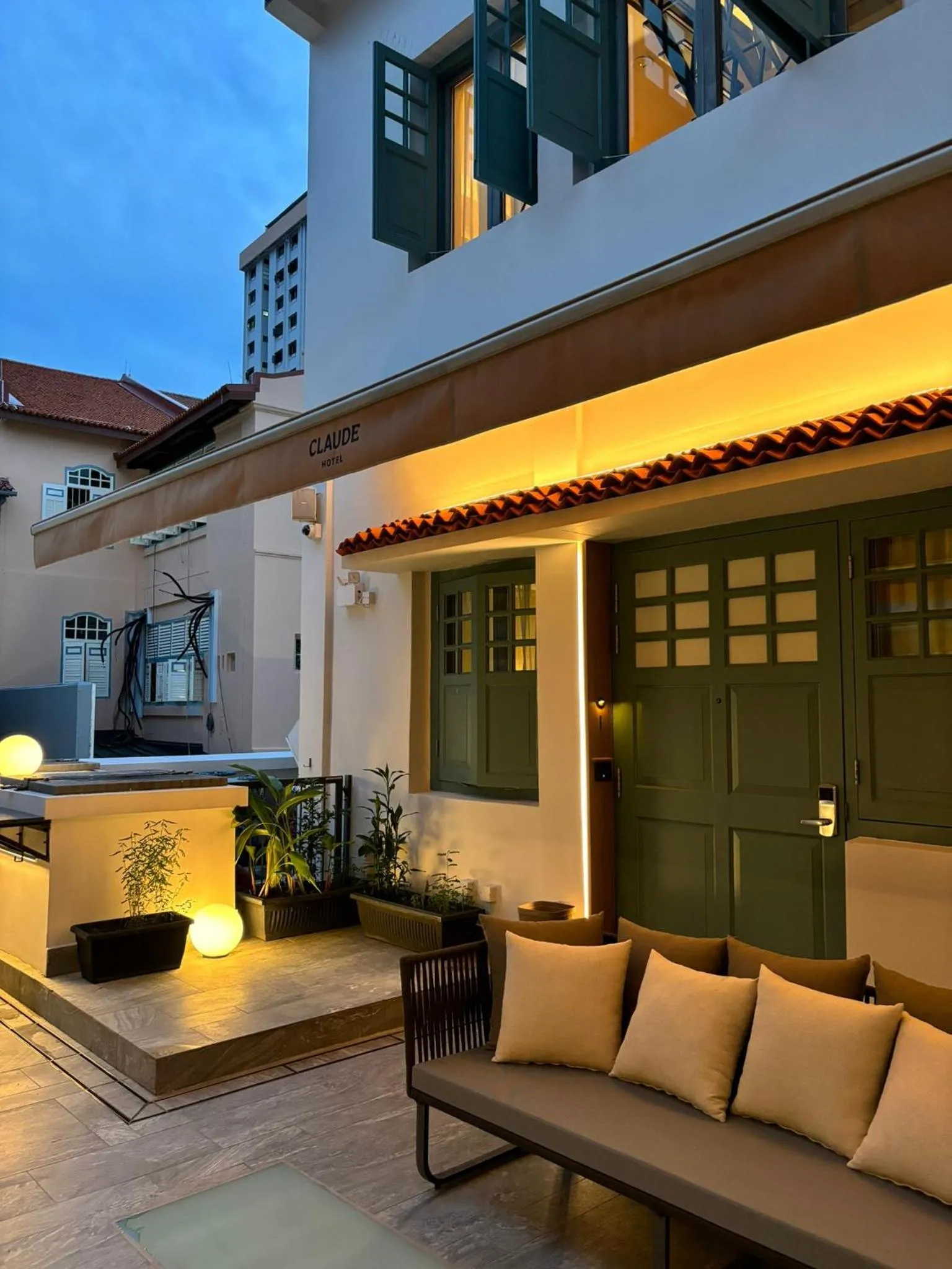 Claude Hotel