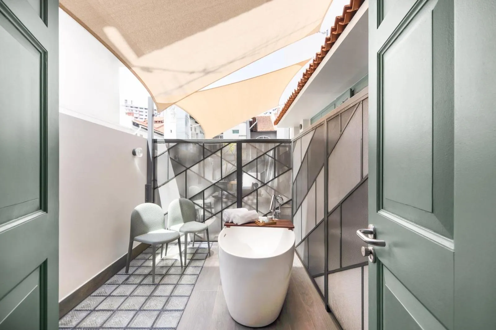 Claude Hotel