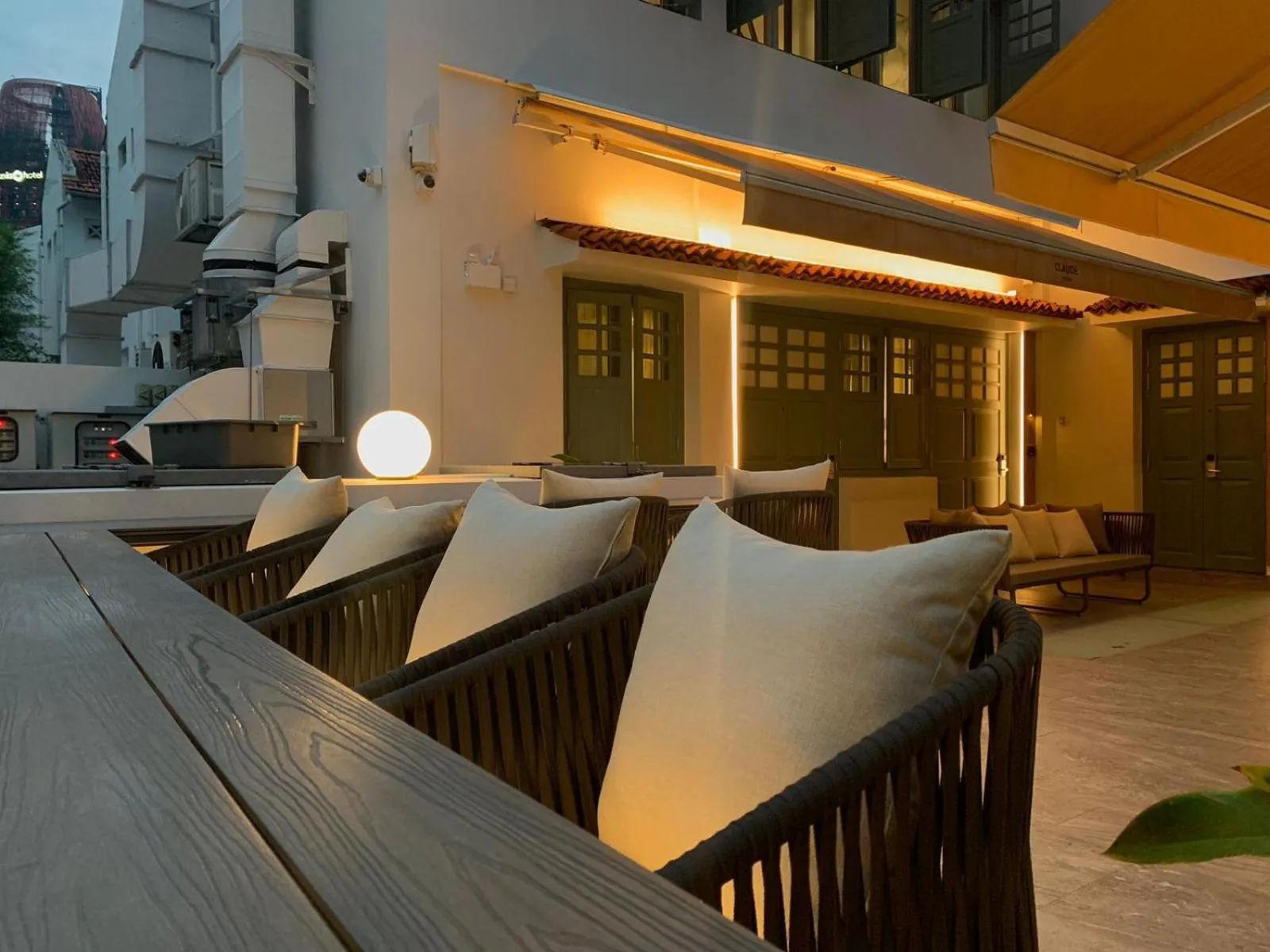 Claude Hotel