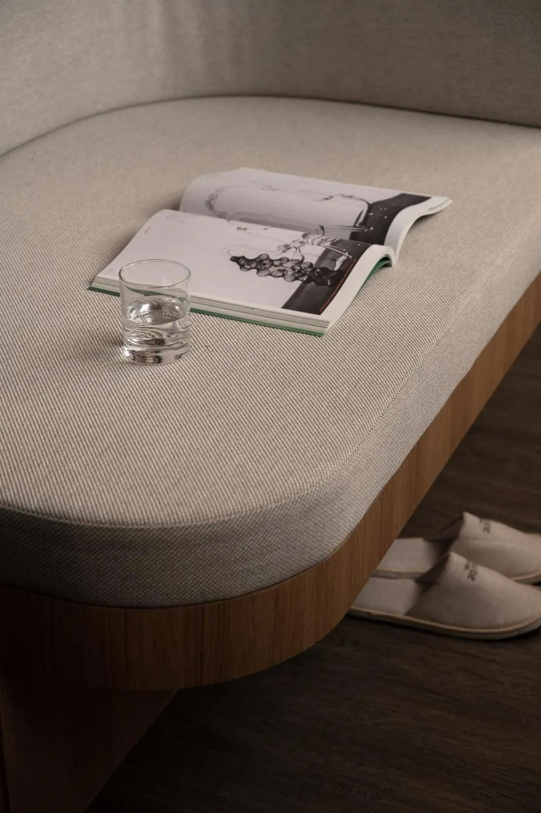 Seating area, Bed in Claude Hotel