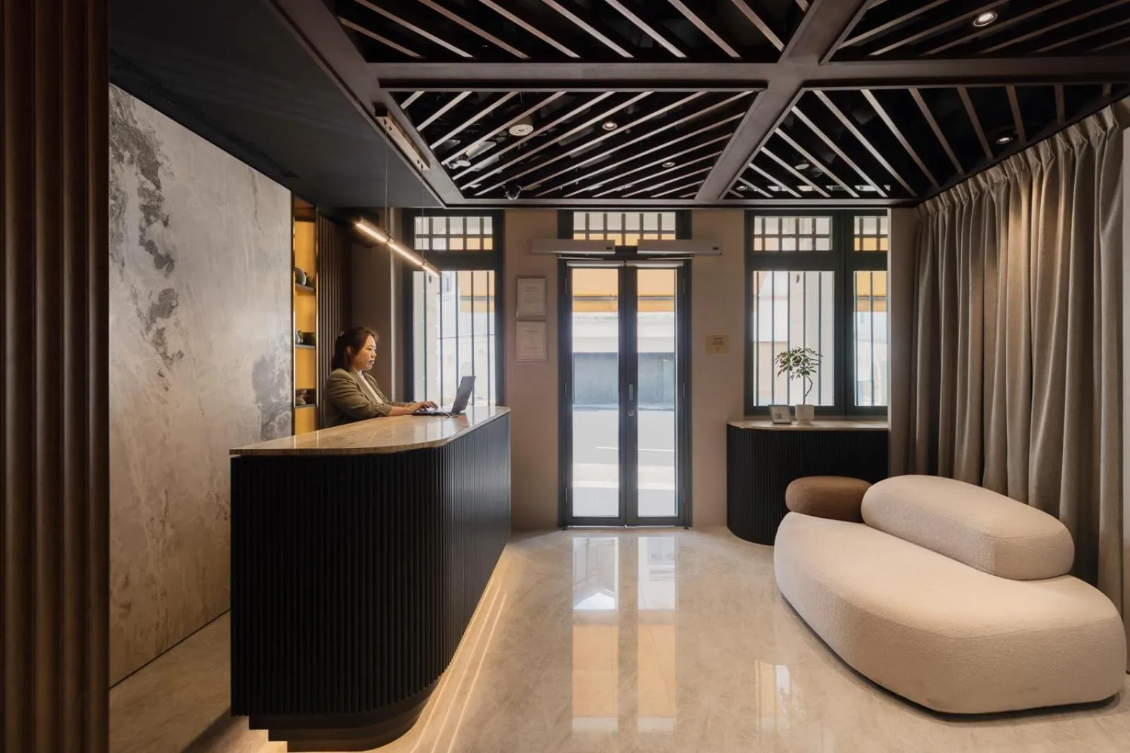 Lobby or reception in Claude Hotel