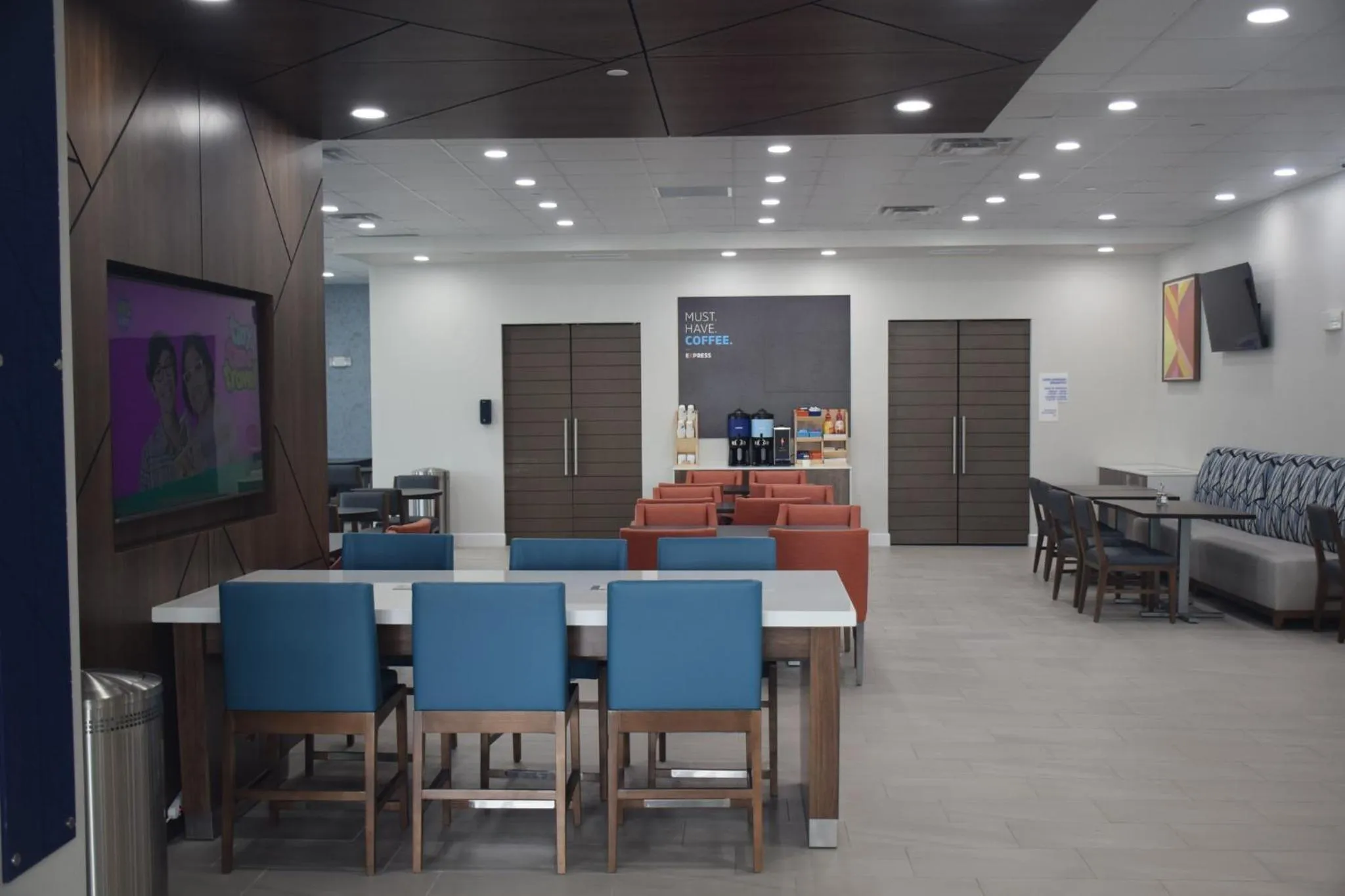 Breakfast in Holiday Inn Express Corpus Christi - Beachfront by IHG