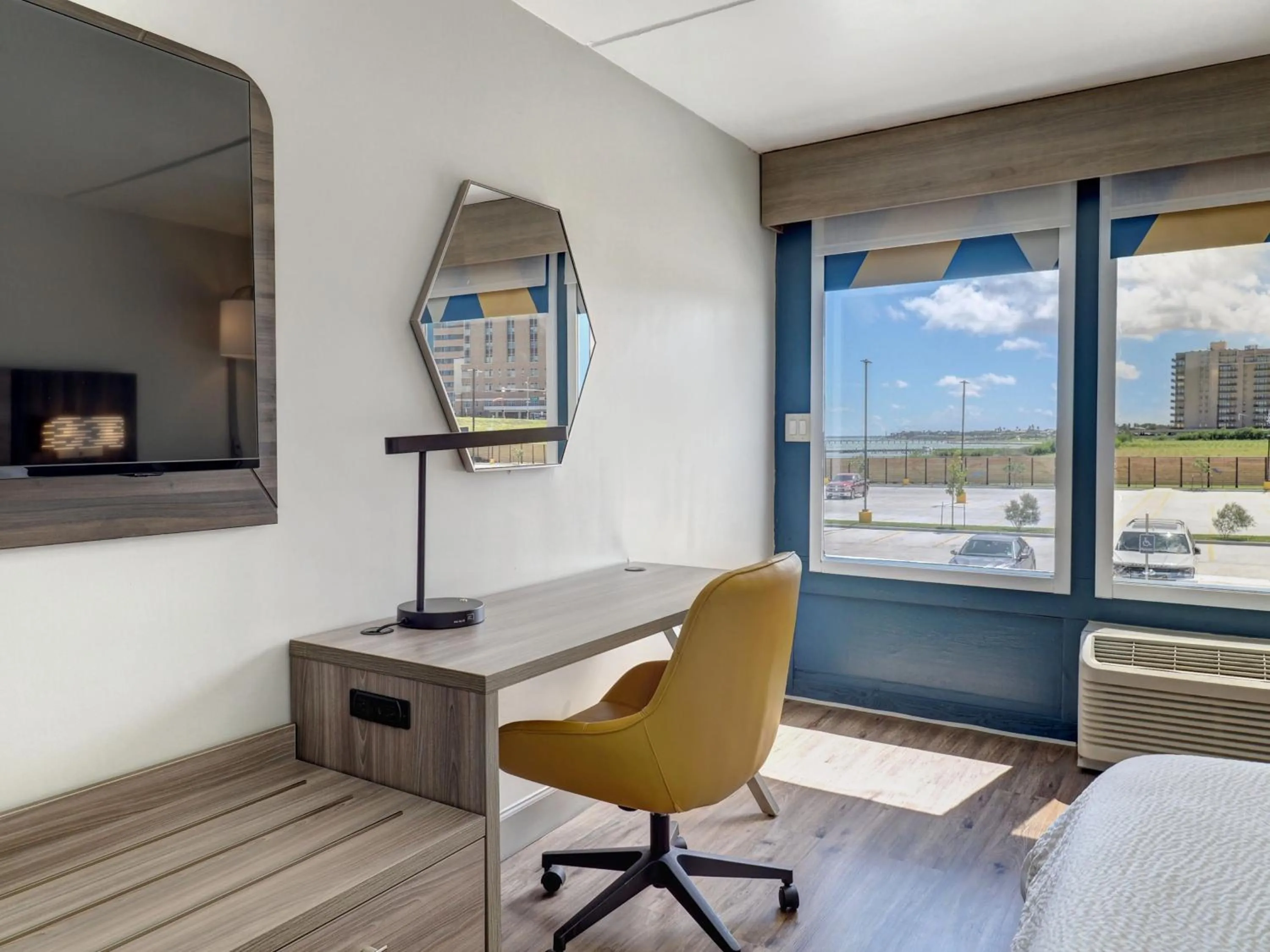 Photo of the whole room in Holiday Inn Express Corpus Christi - Beachfront by IHG