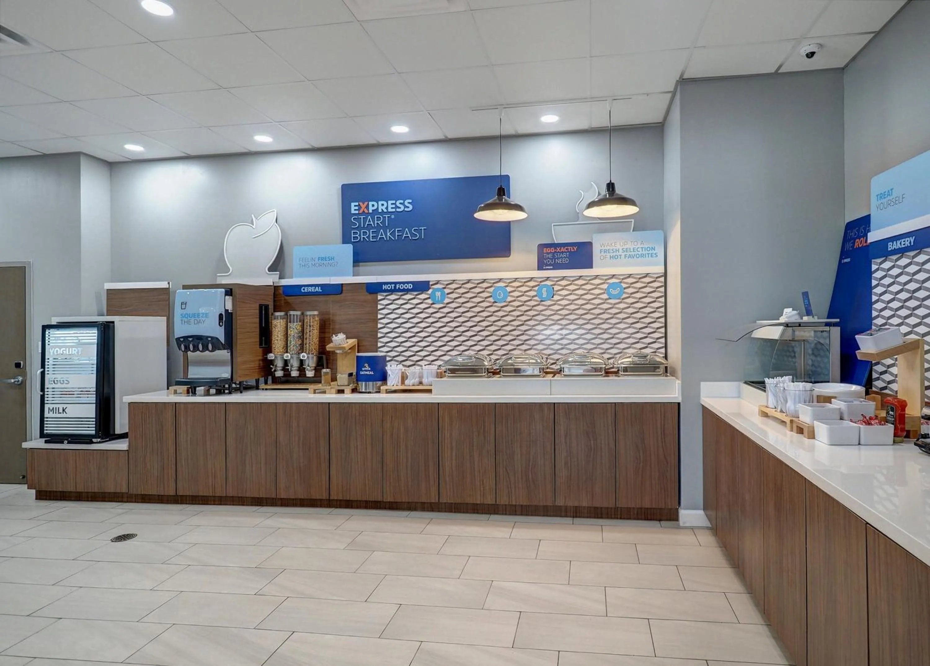 Breakfast in Holiday Inn Express Corpus Christi - Beachfront by IHG