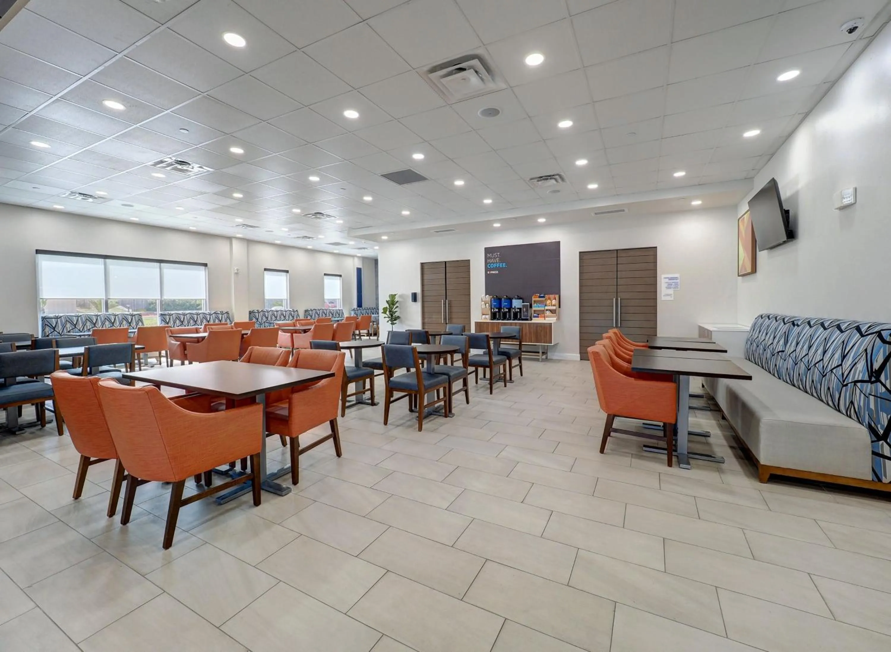 Breakfast in Holiday Inn Express Corpus Christi - Beachfront by IHG
