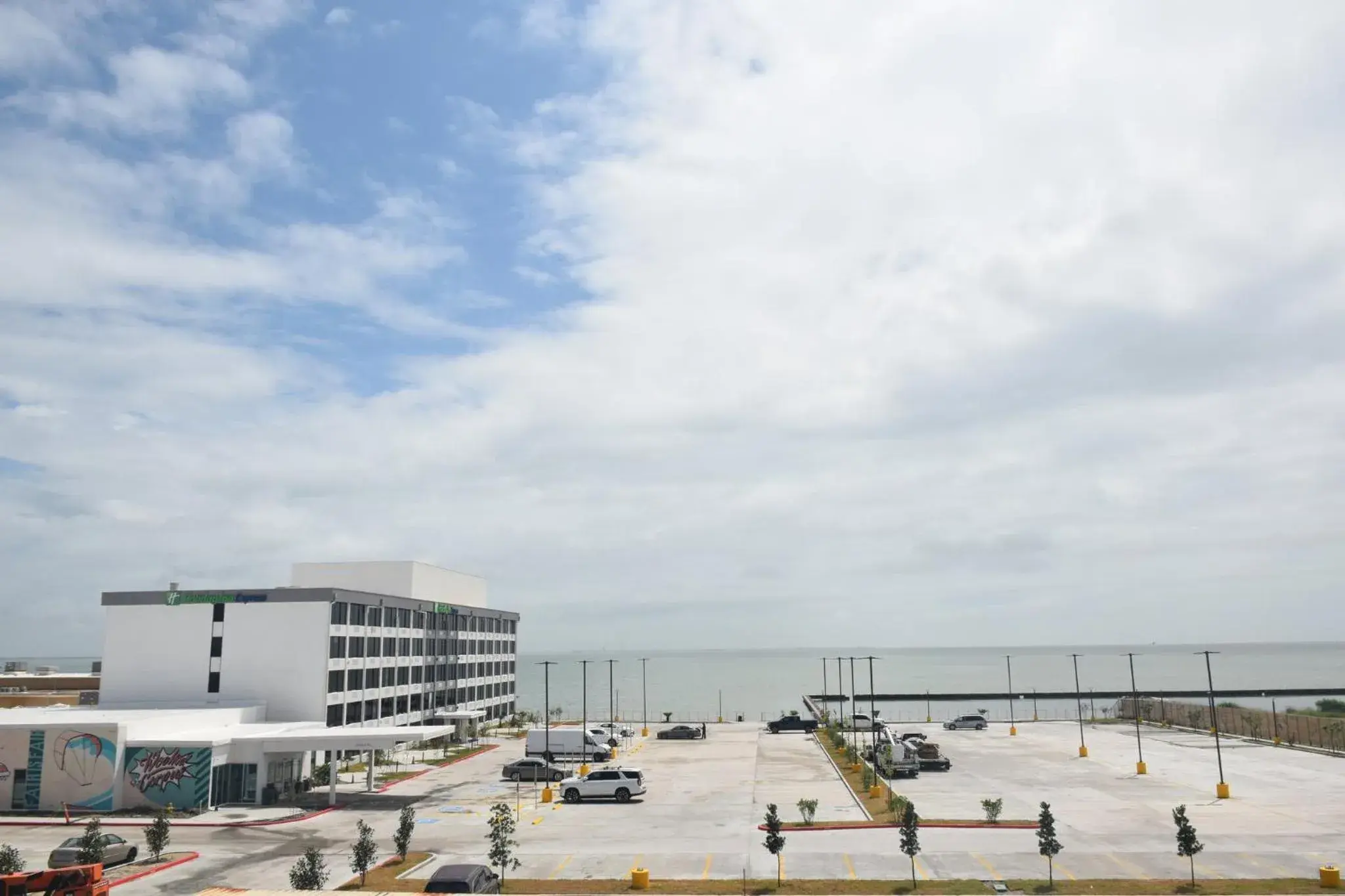 Property building in Holiday Inn Express Corpus Christi - Beachfront by IHG Property building in Holiday Inn Express Corpus Christi - Beachfront by IHG