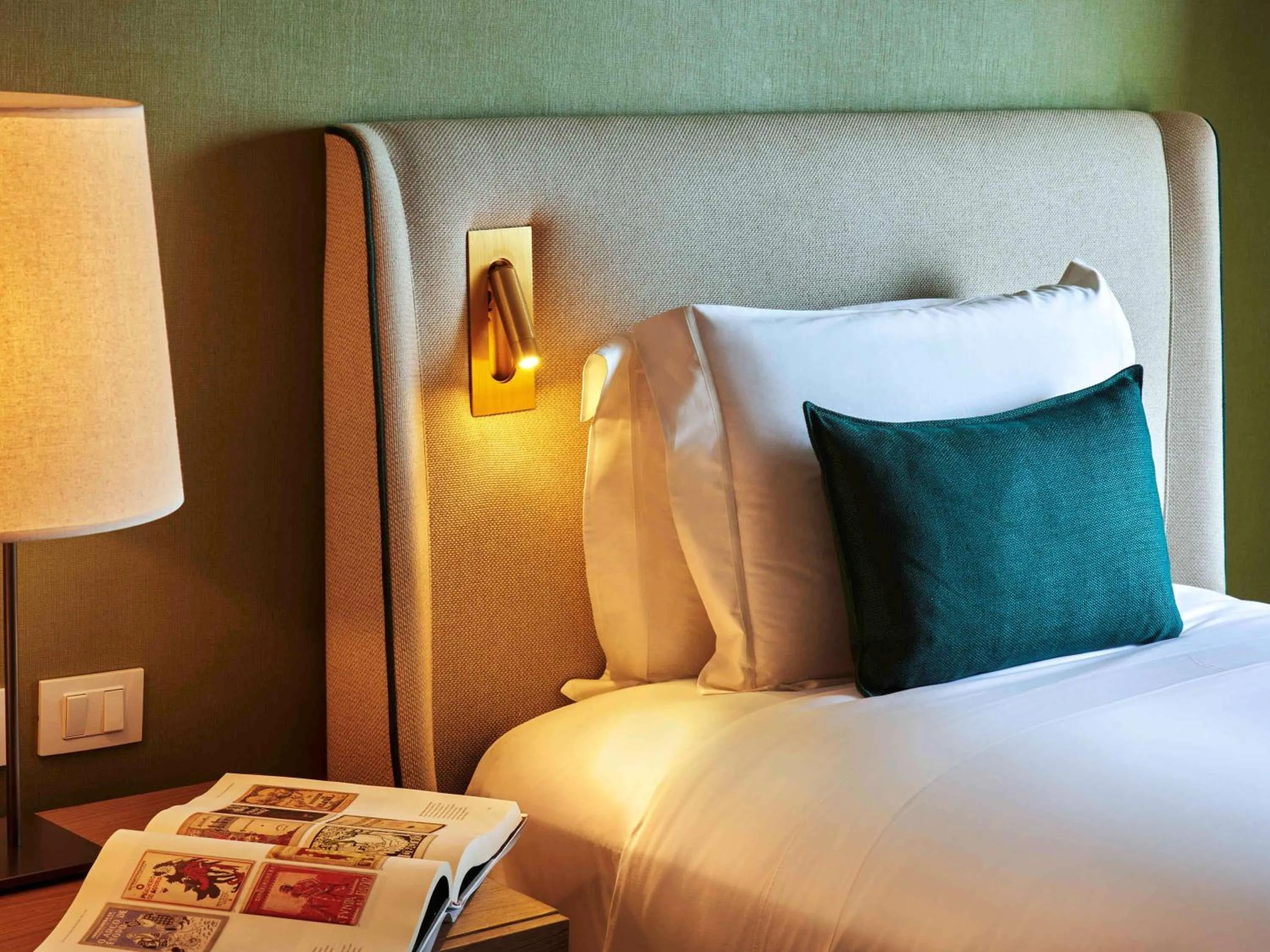 Photo of the whole room, Bed in Fairmont Rio de Janeiro Copacabana