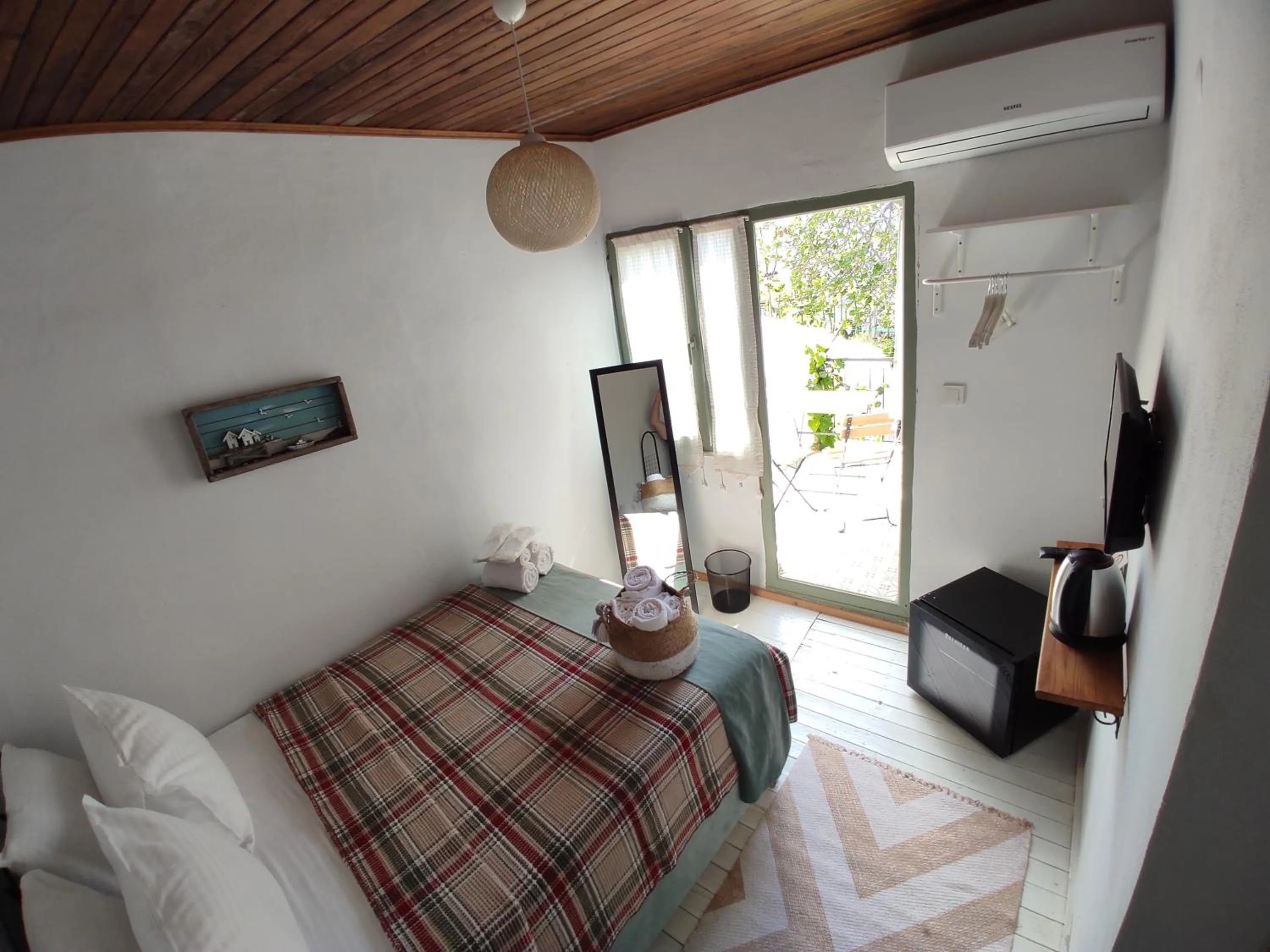 Photo of the whole room in Kidoni Macaron Guesthouse