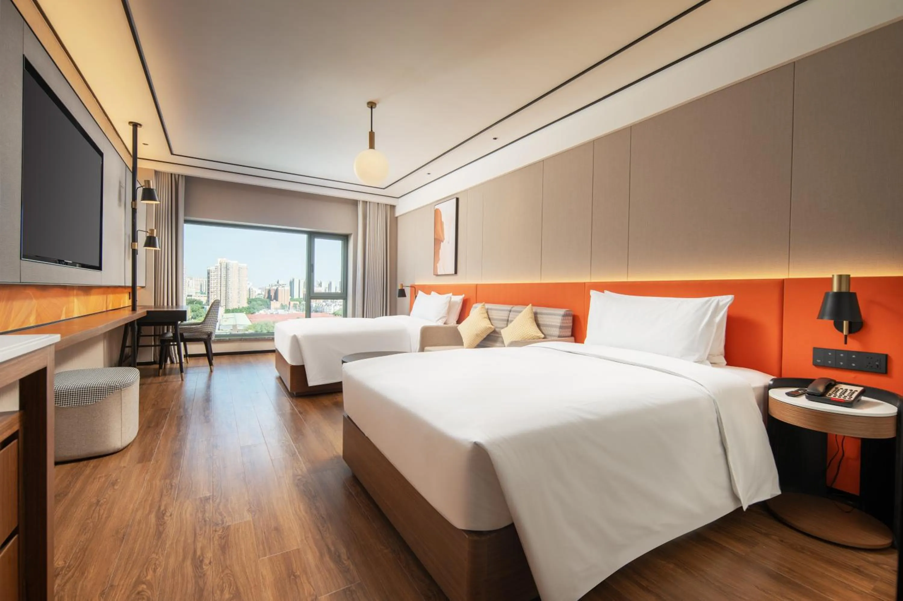 Bed in Hilton Garden Inn Beijing West Railway Station