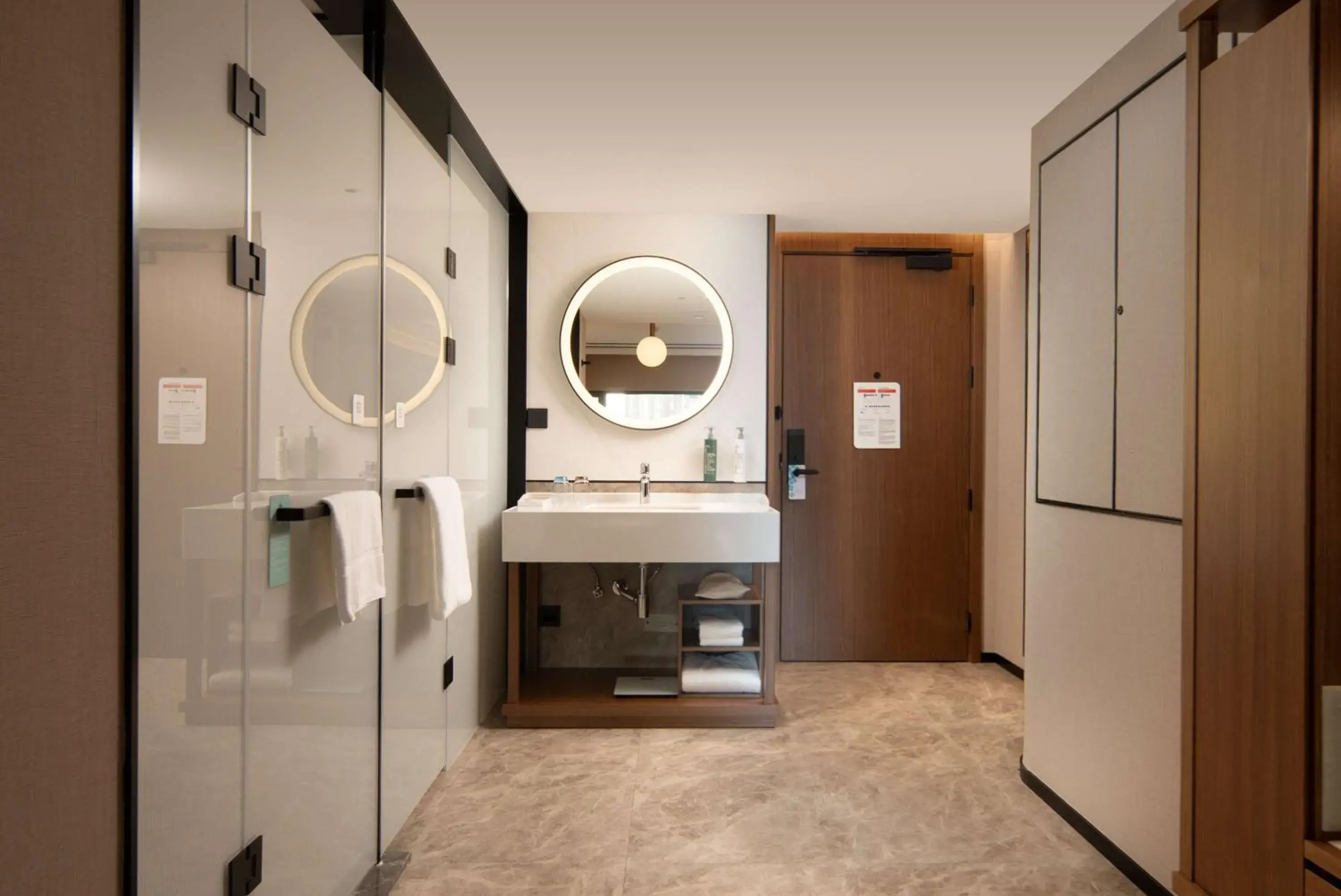 Bathroom in Hilton Garden Inn Beijing West Railway Station Bathroom in Hilton Garden Inn Beijing West Railway Station