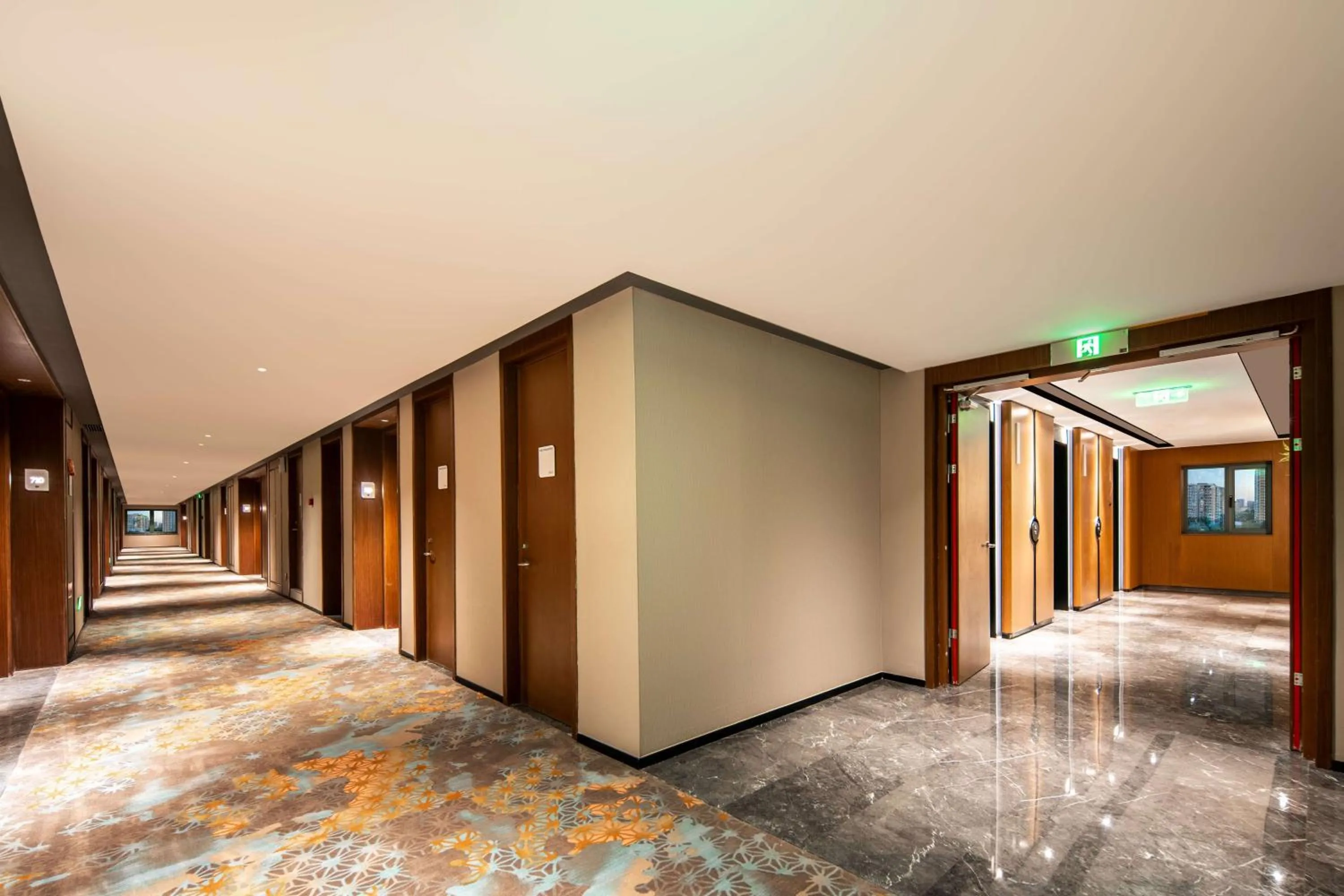 Lobby or reception in Hilton Garden Inn Beijing West Railway Station