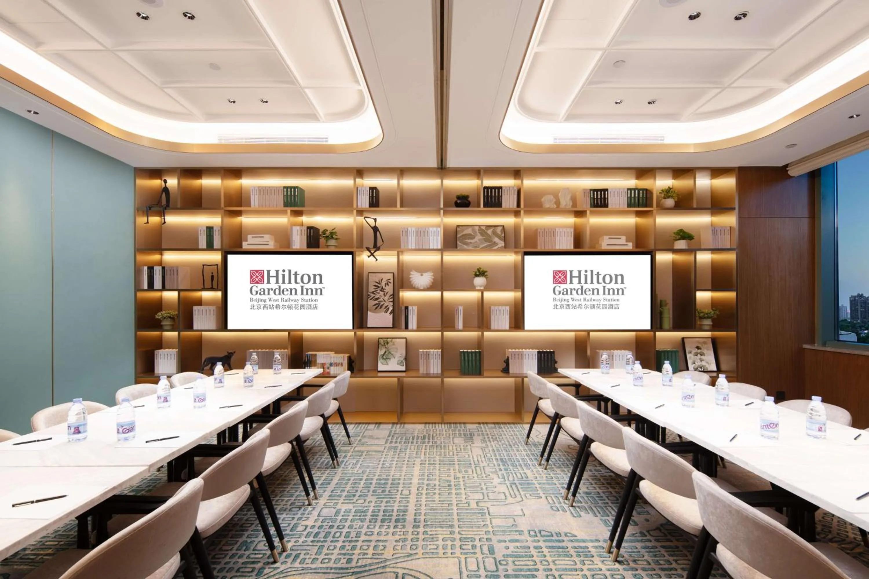Meeting/conference room in Hilton Garden Inn Beijing West Railway Station