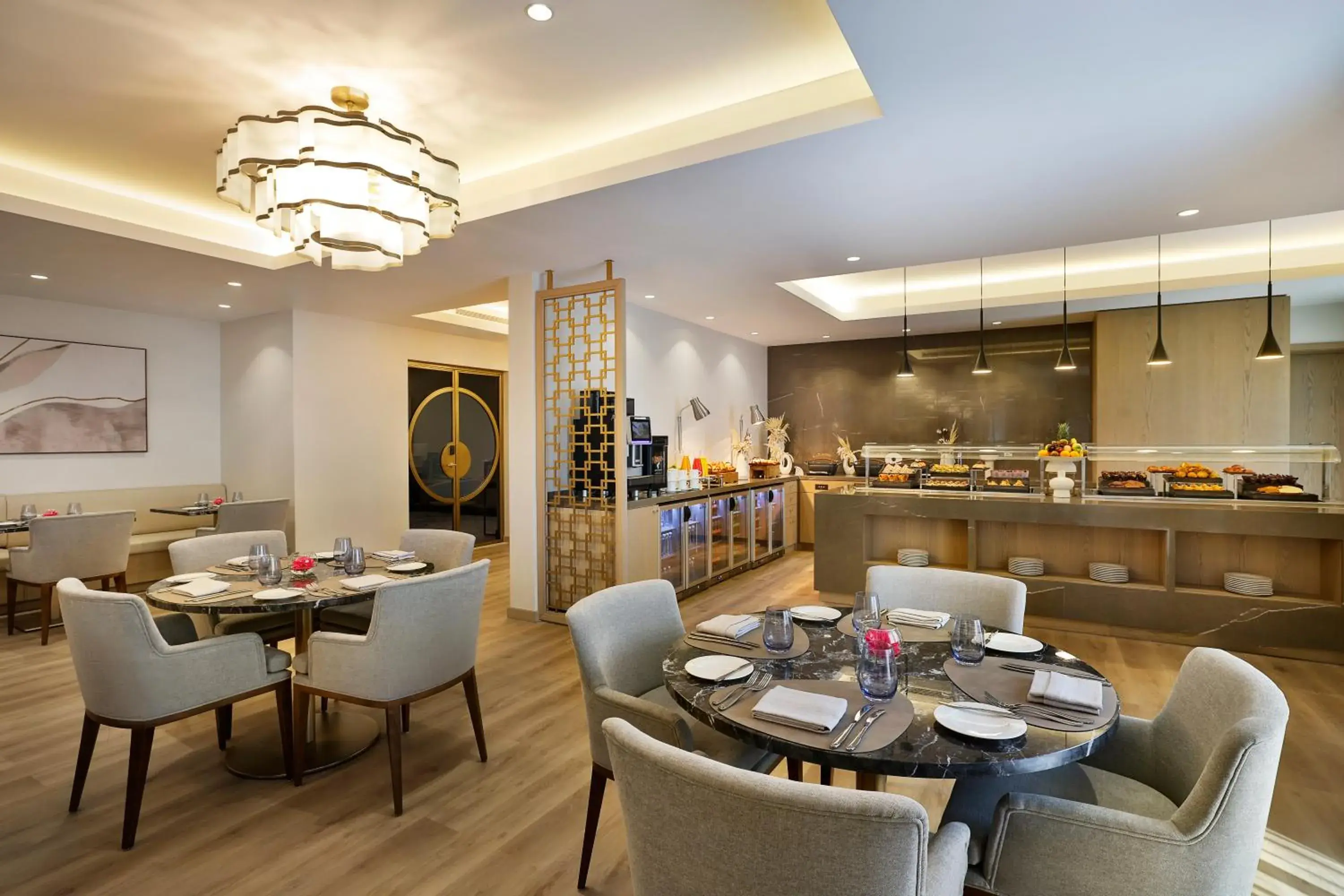 Lounge or bar in Hilton Al Khobar King Fahd Causeway Lounge or bar in Hilton Al Khobar King Fahd Causeway