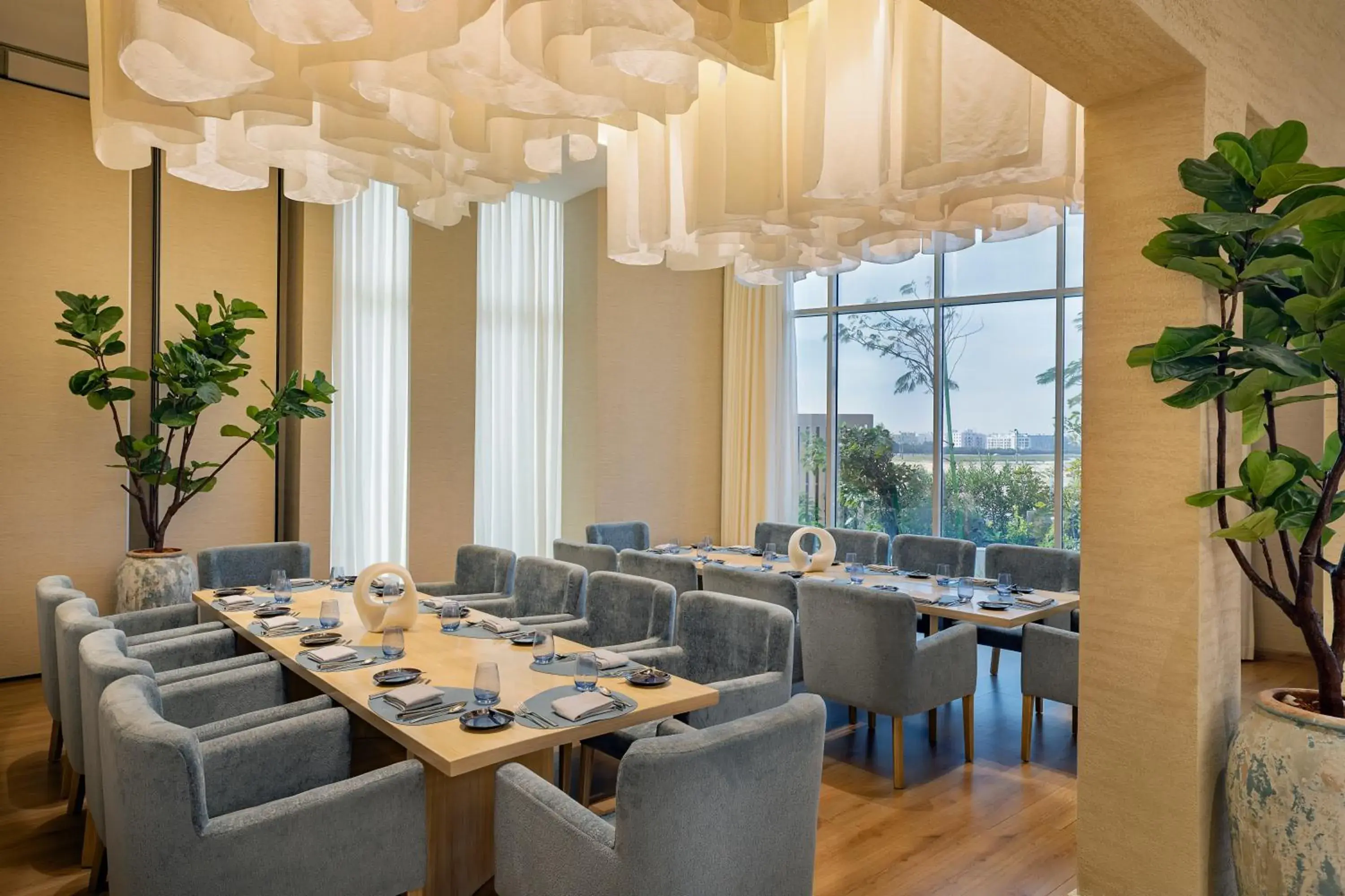 Restaurant/places to eat in Hilton Al Khobar King Fahd Causeway Restaurant/places to eat in Hilton Al Khobar King Fahd Causeway