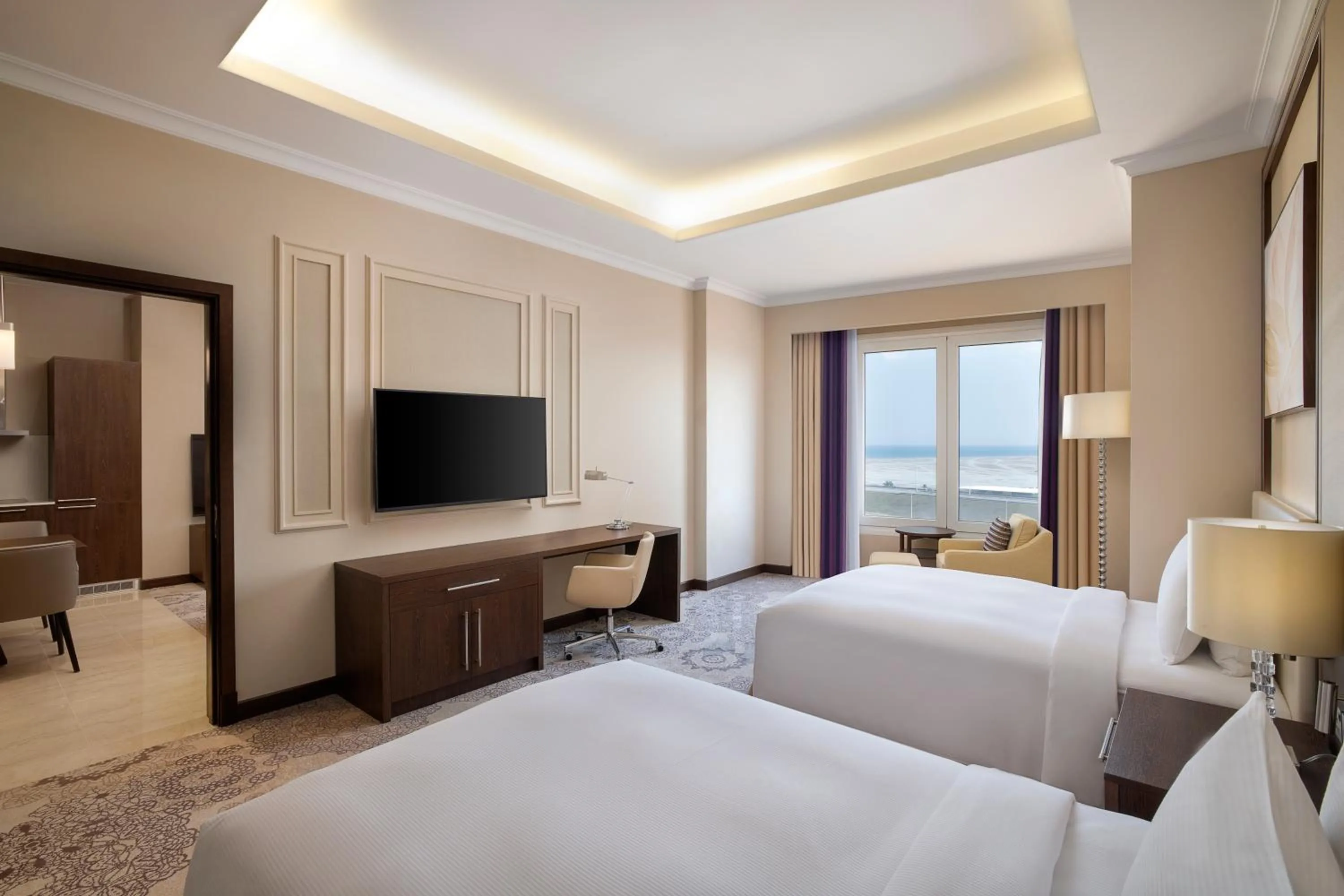 Bedroom, Bed in Hilton Al Khobar King Fahd Causeway