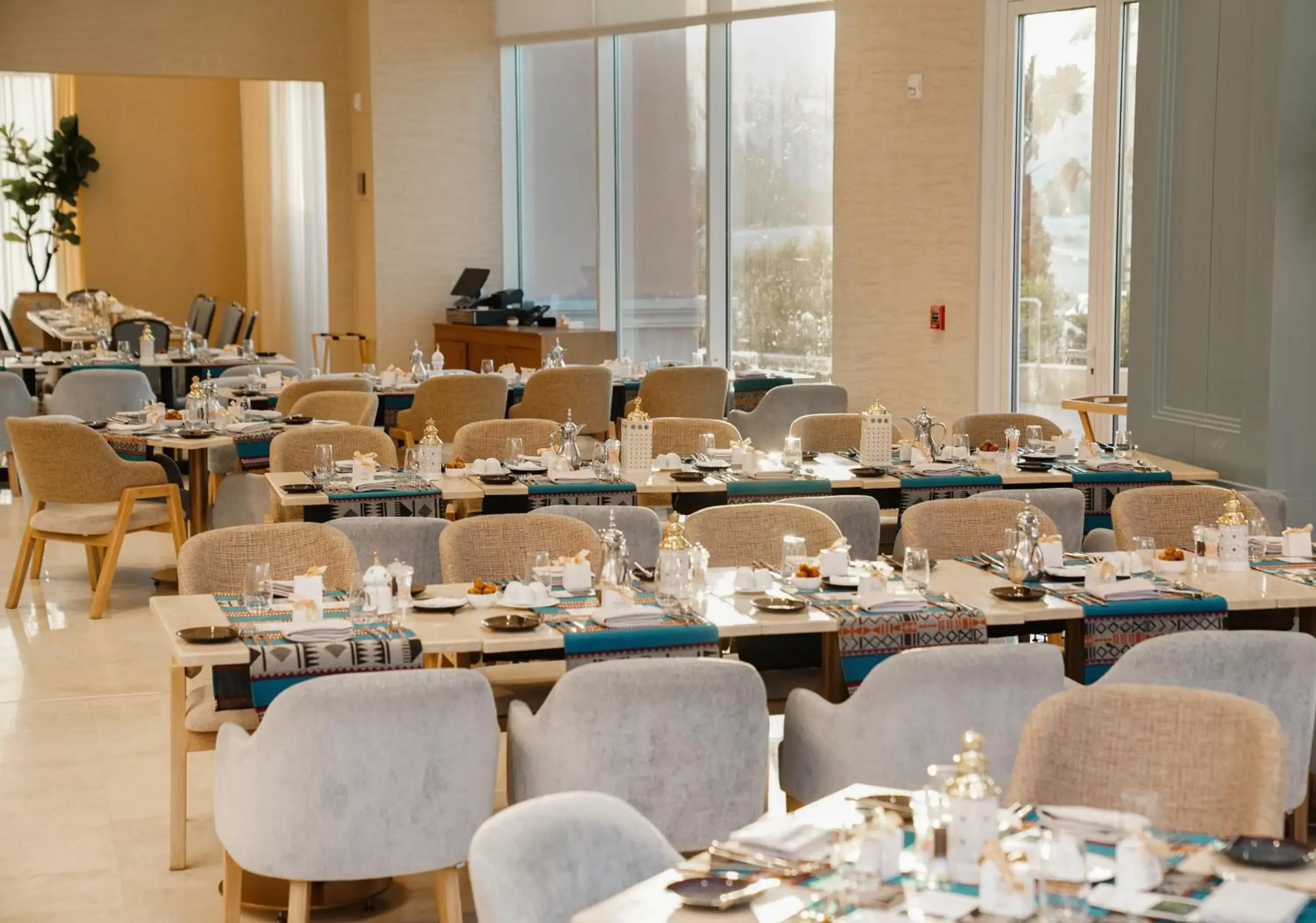 Restaurant/places to eat in Hilton Al Khobar King Fahd Causeway Restaurant/places to eat in Hilton Al Khobar King Fahd Causeway