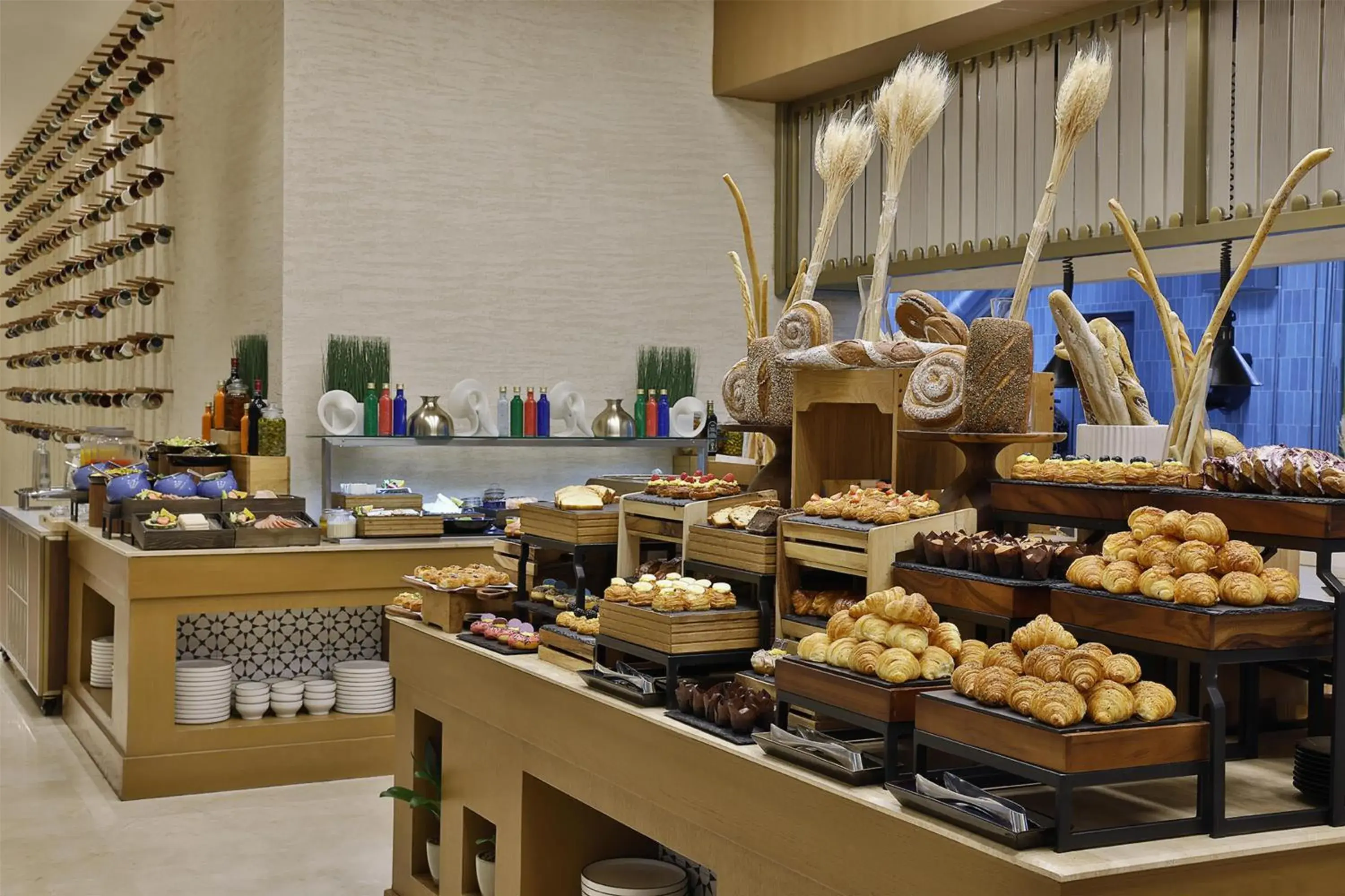 Restaurant/places to eat in Hilton Al Khobar King Fahd Causeway Restaurant/places to eat in Hilton Al Khobar King Fahd Causeway