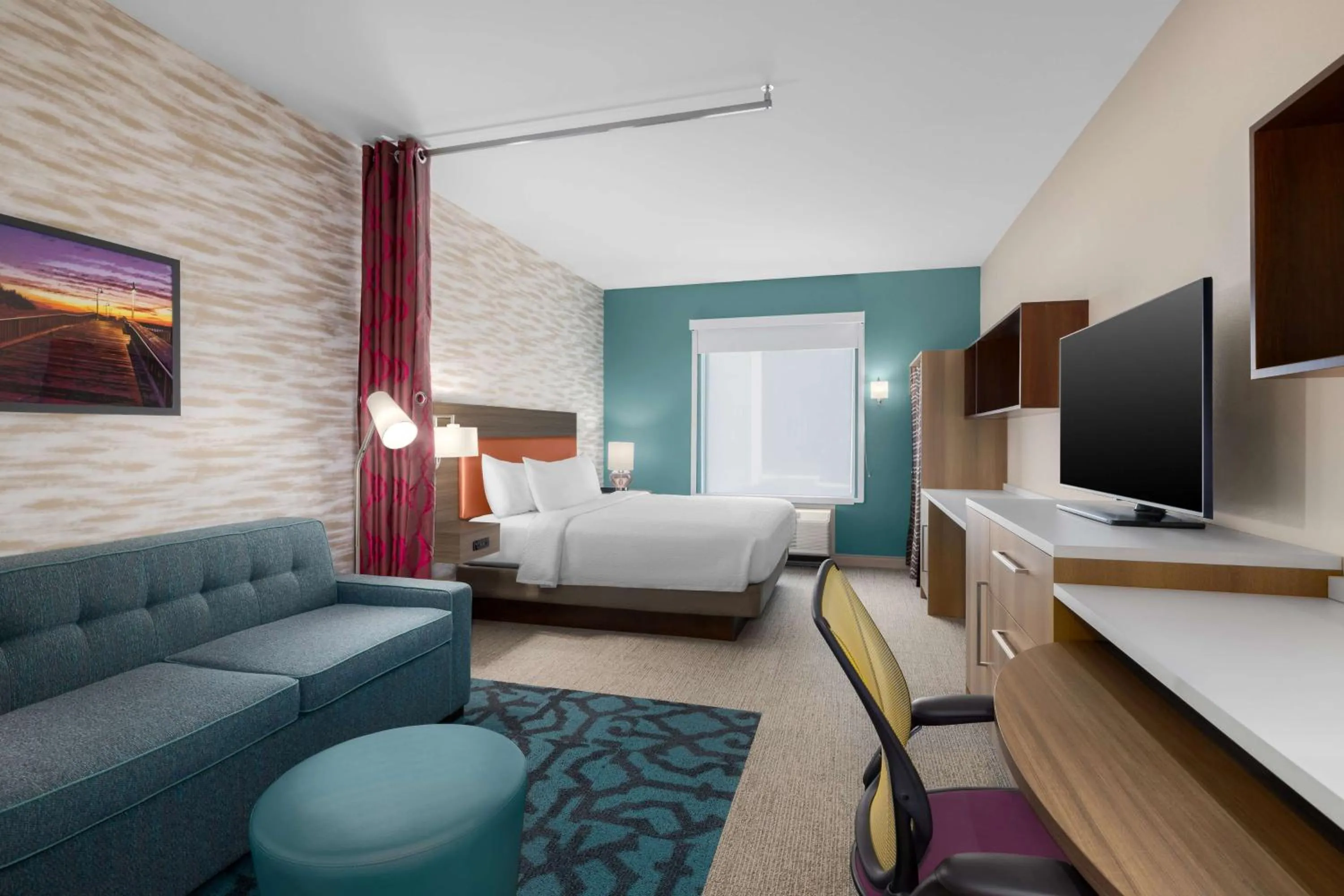 Living room, Bed in Home2 Suites By Hilton Virginia Beach Princess Anne