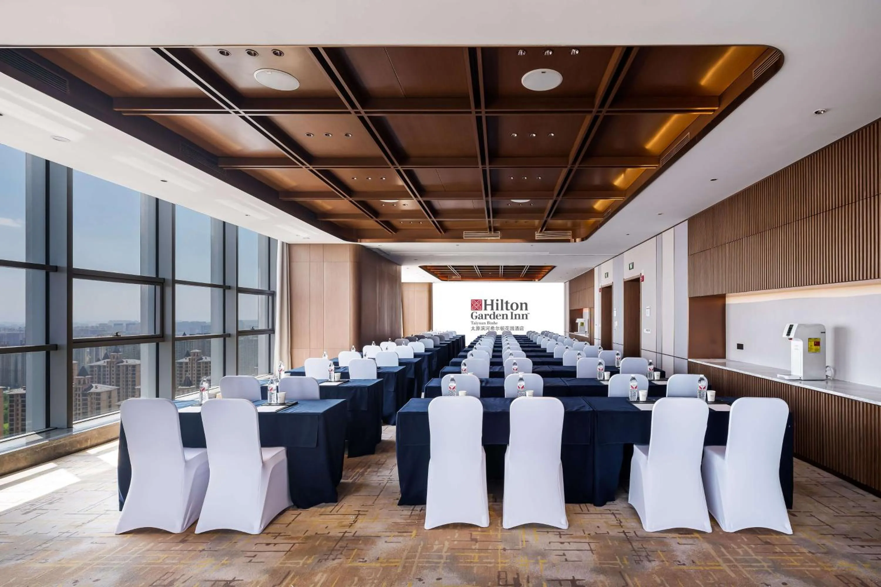 Meeting/conference room in Hilton Garden Inn Taiyuan Binhe