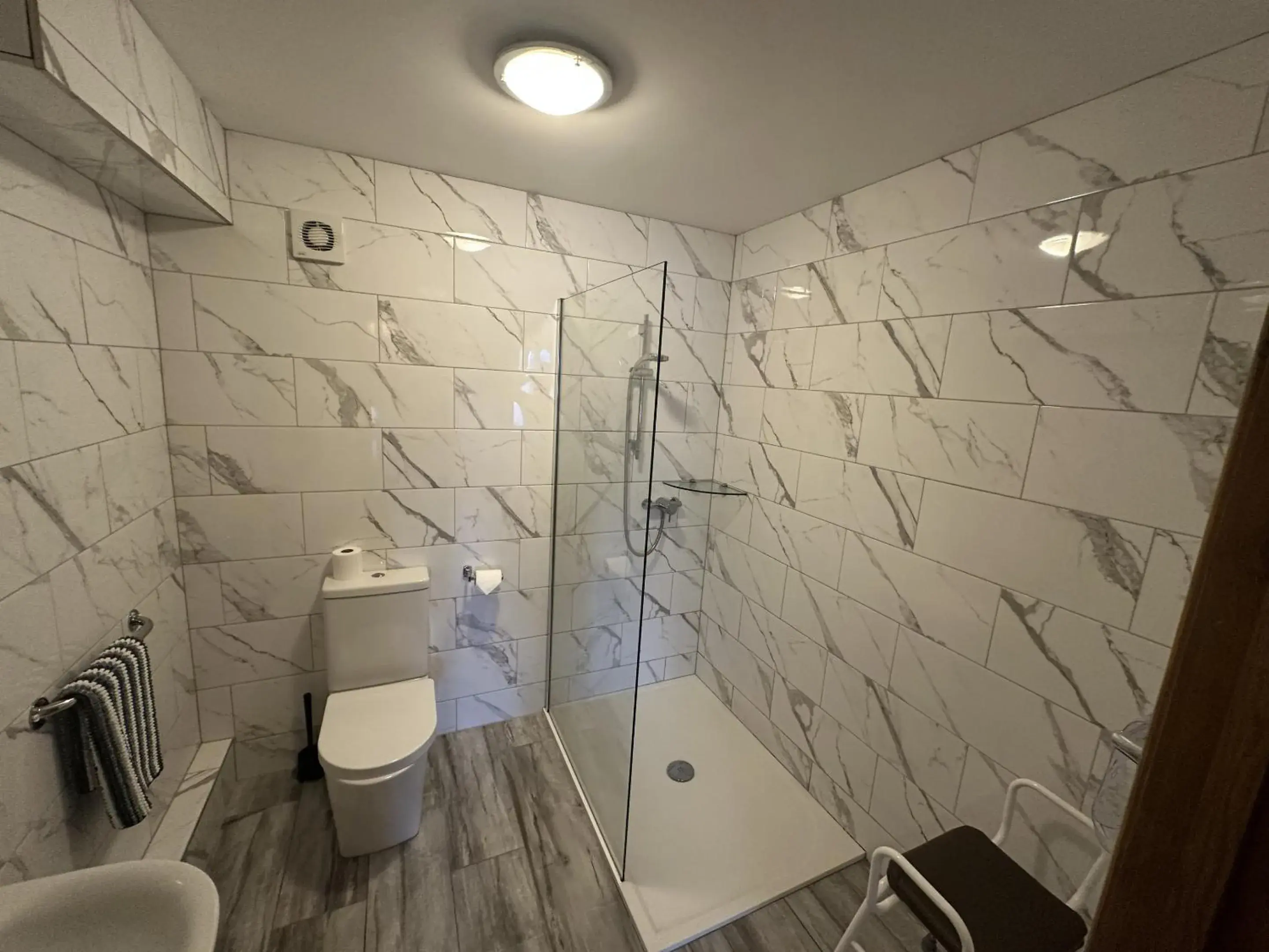 Double Room Accessible - single occupancy in The Crooked Inn Double Room Accessible - single occupancy in The Crooked Inn