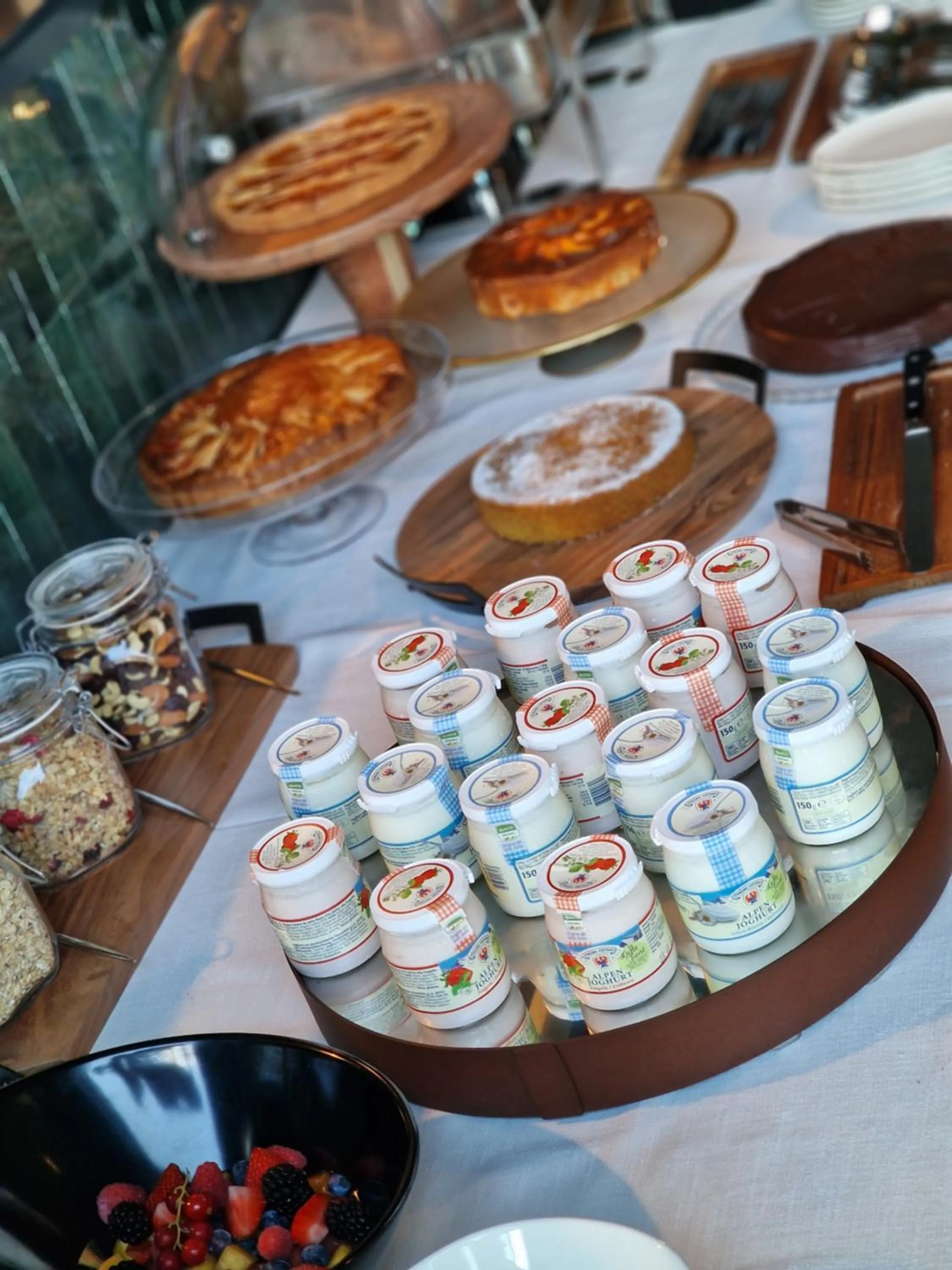 Buffet breakfast in Como Hills